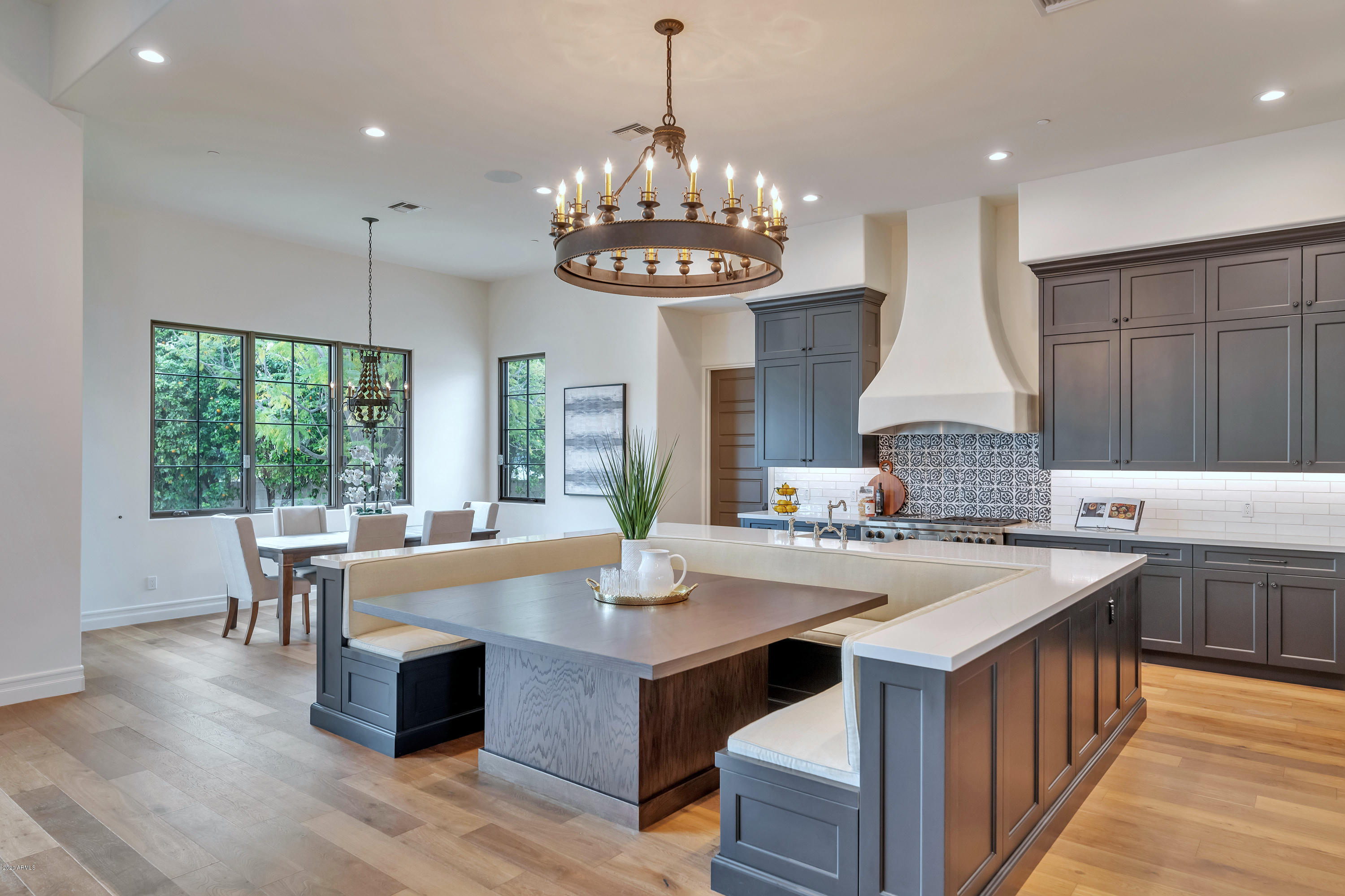 CASA BLANCA ESTATES LOT 20-37 & TR A - Residential