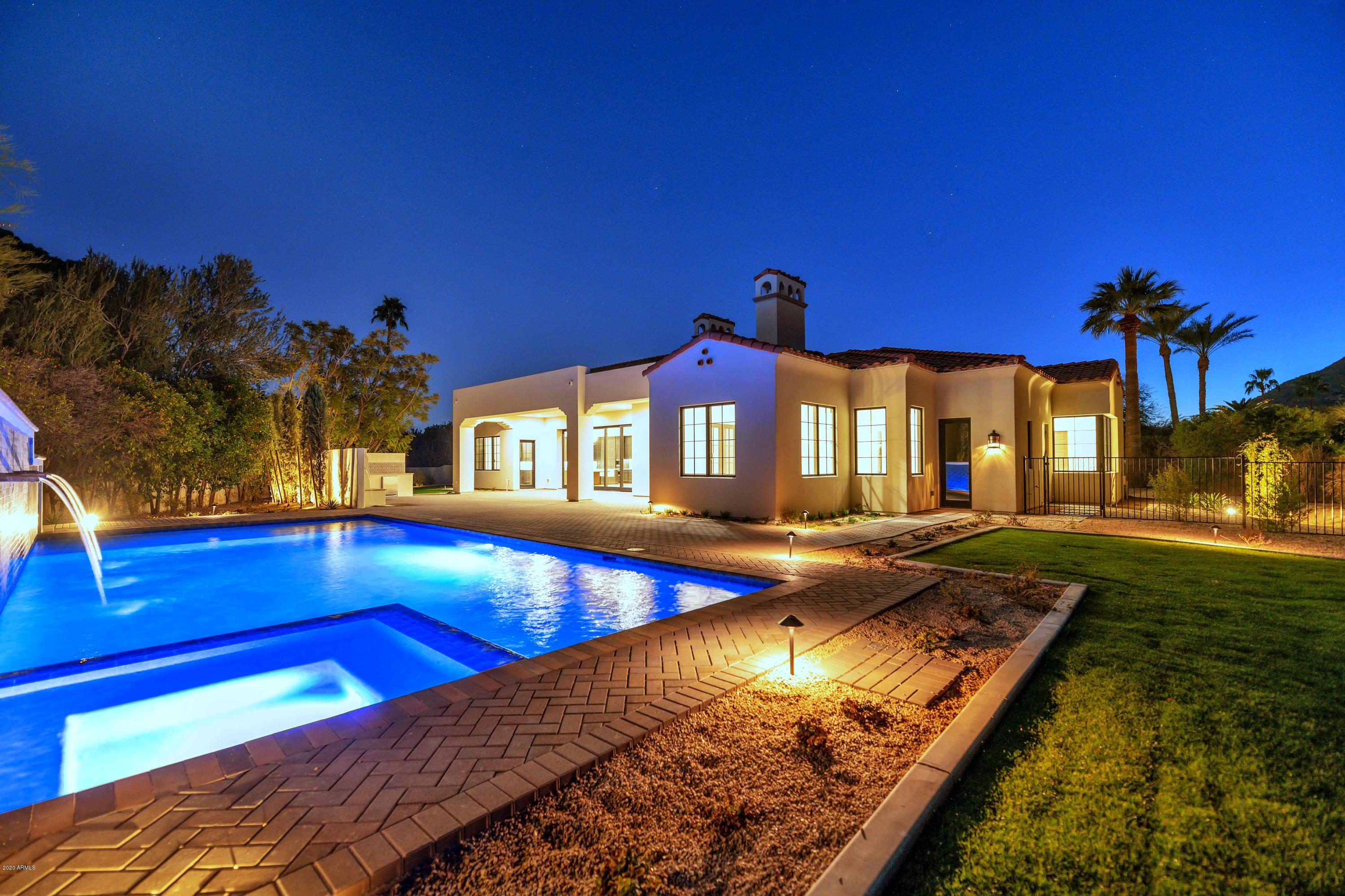 CASA BLANCA ESTATES LOT 20-37 & TR A - Residential