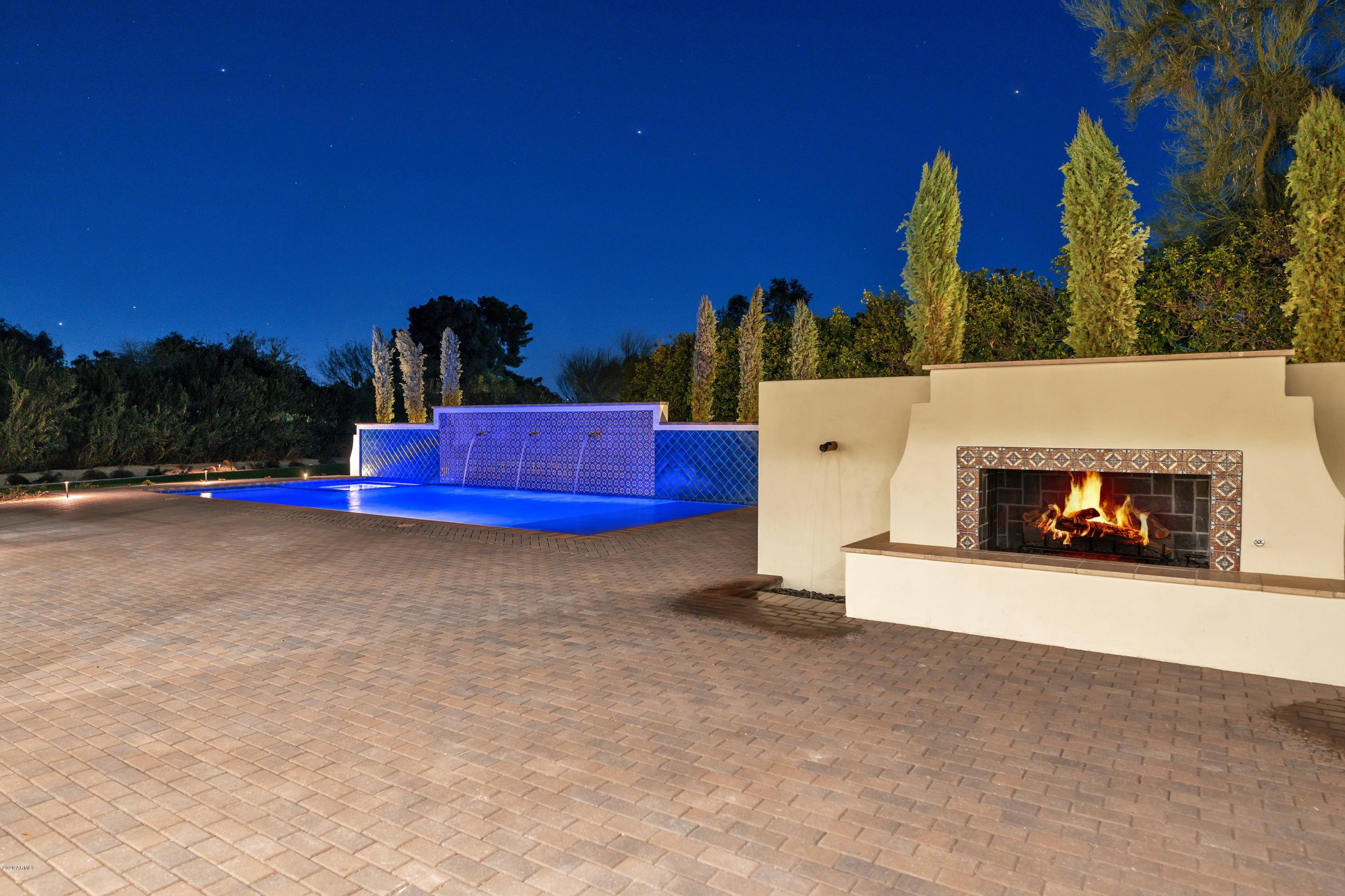 CASA BLANCA ESTATES LOT 20-37 & TR A - Residential