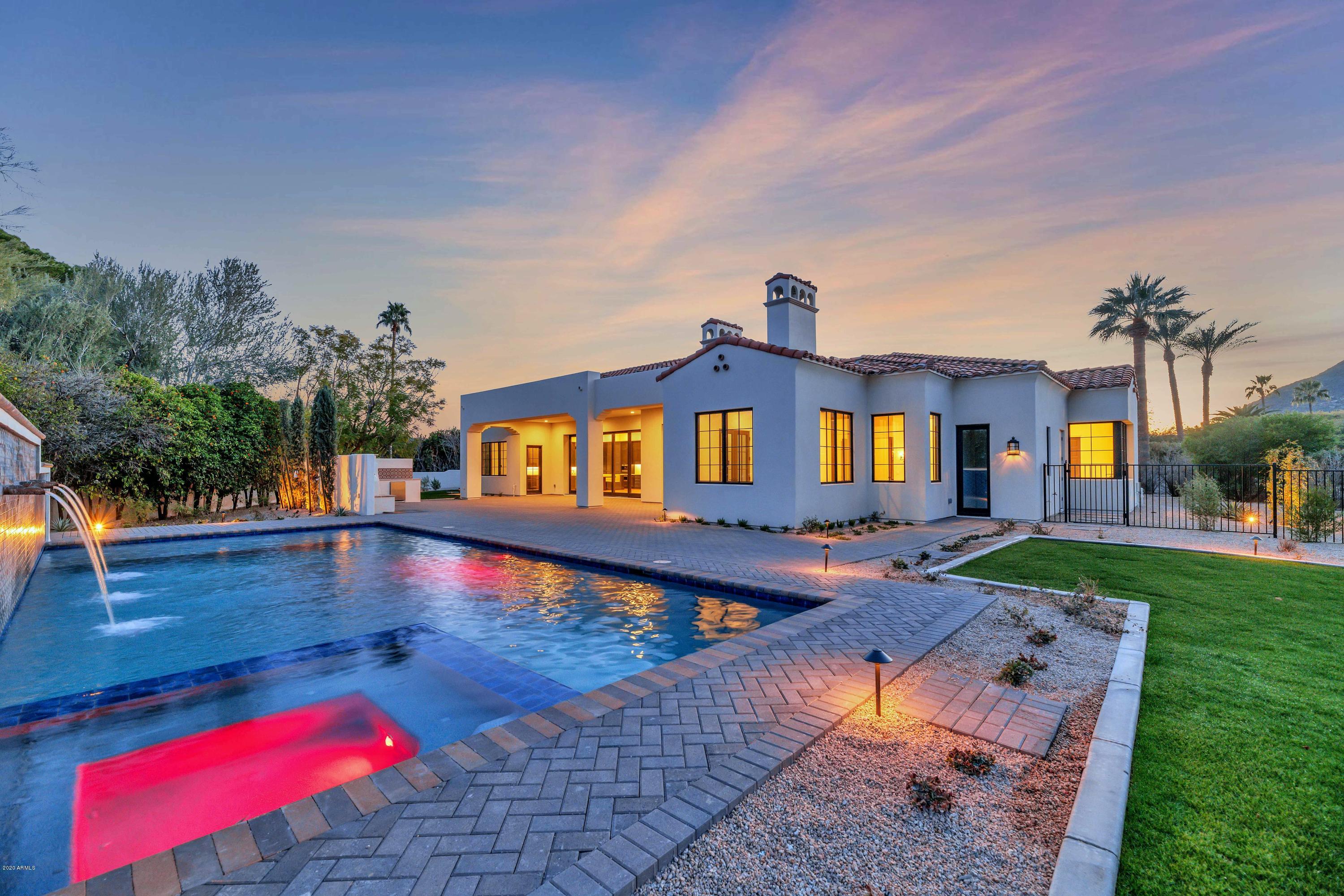 CASA BLANCA ESTATES LOT 20-37 & TR A - Residential