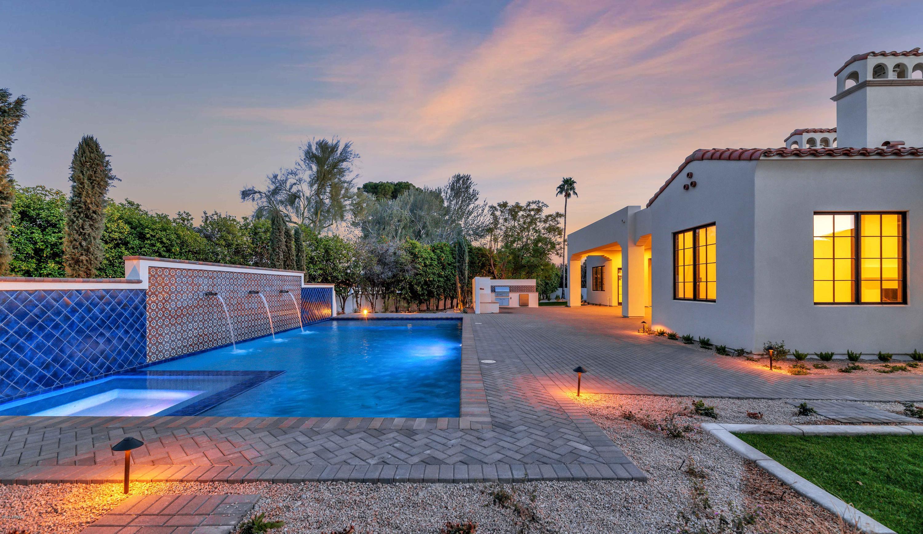 CASA BLANCA ESTATES LOT 20-37 & TR A - Residential