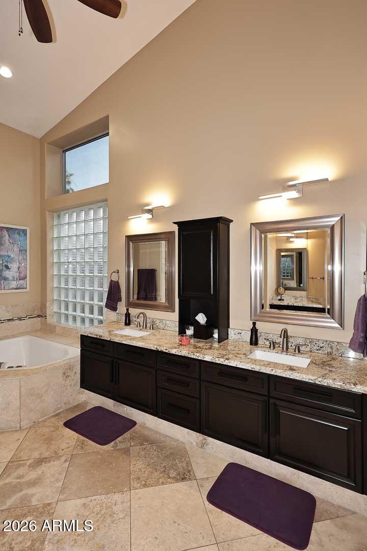 STONEGATE - Residential