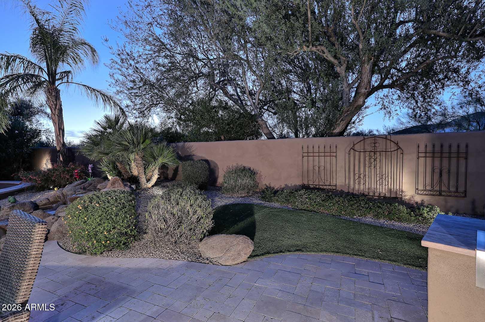 STONEGATE - Residential