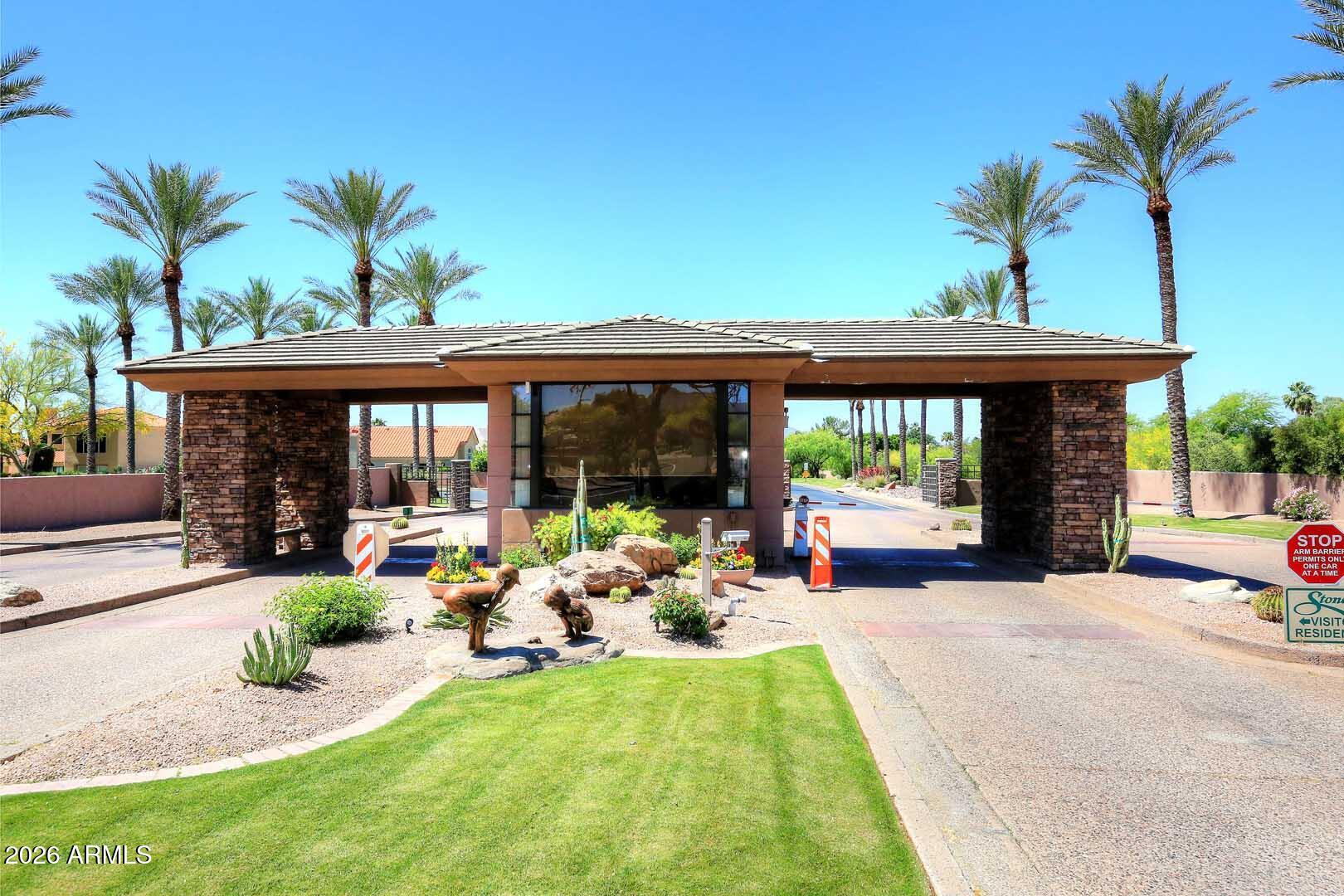 STONEGATE - Residential
