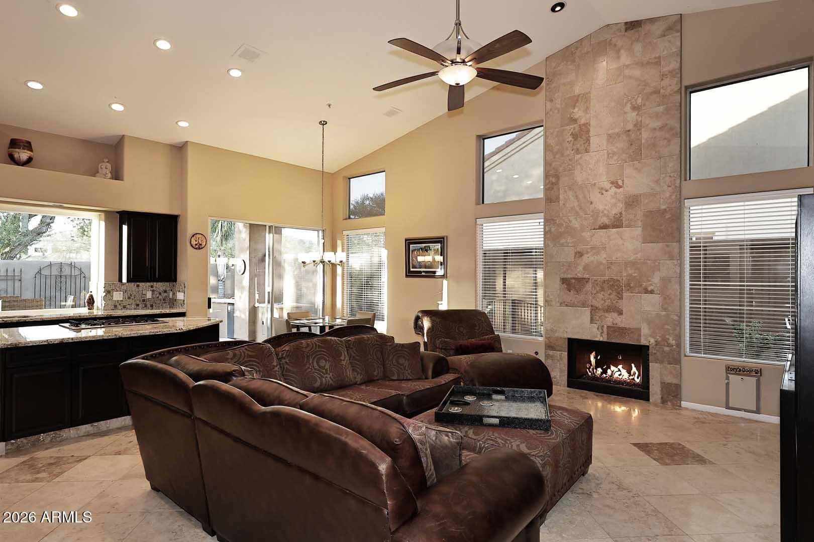 STONEGATE - Residential
