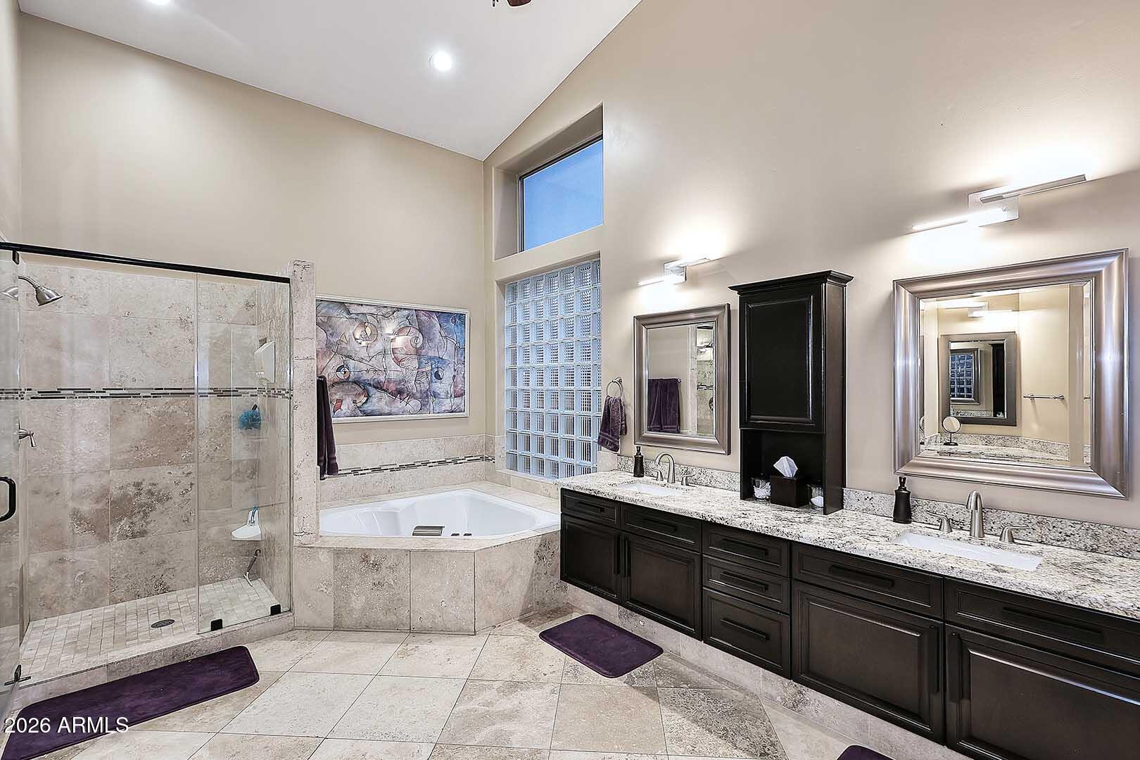 STONEGATE - Residential