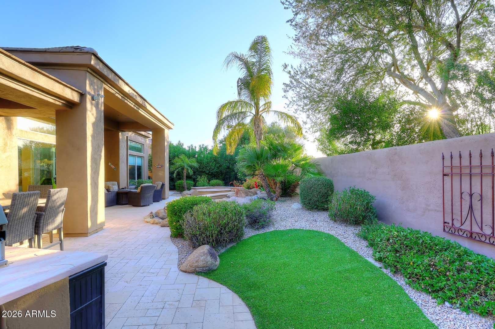STONEGATE - Residential