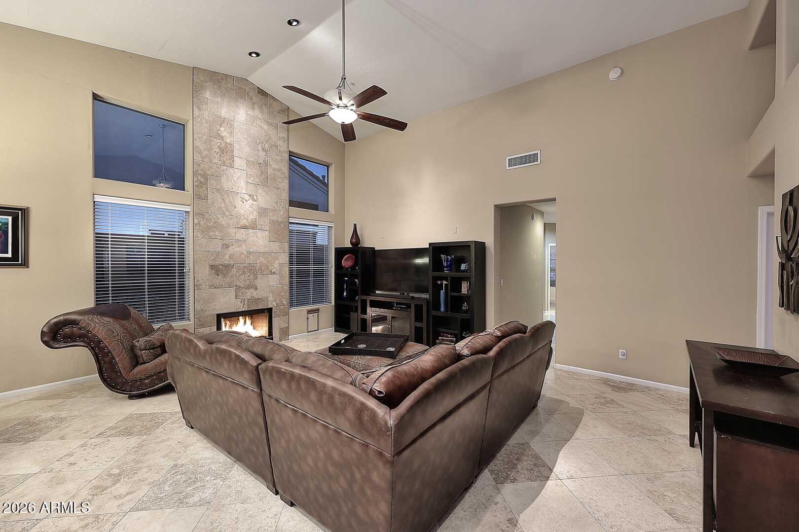STONEGATE - Residential