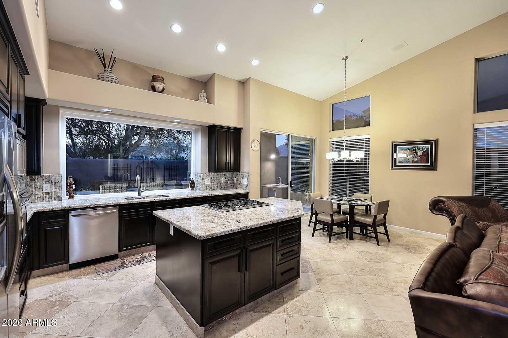 STONEGATE - Residential