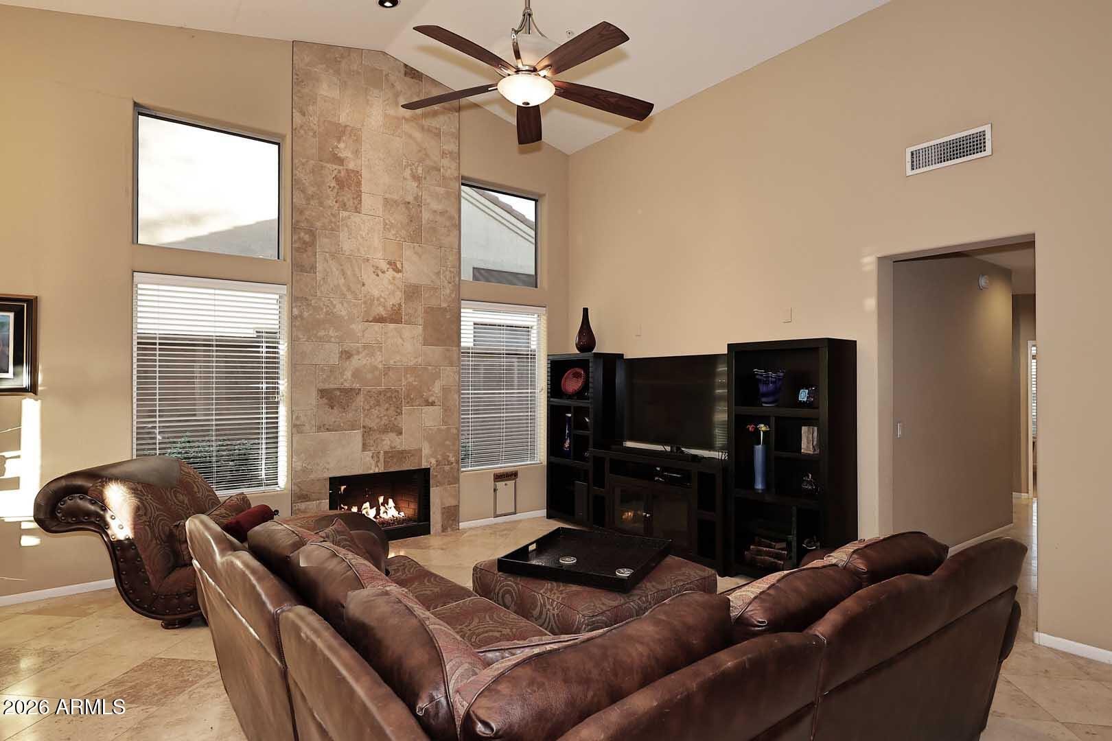 STONEGATE - Residential