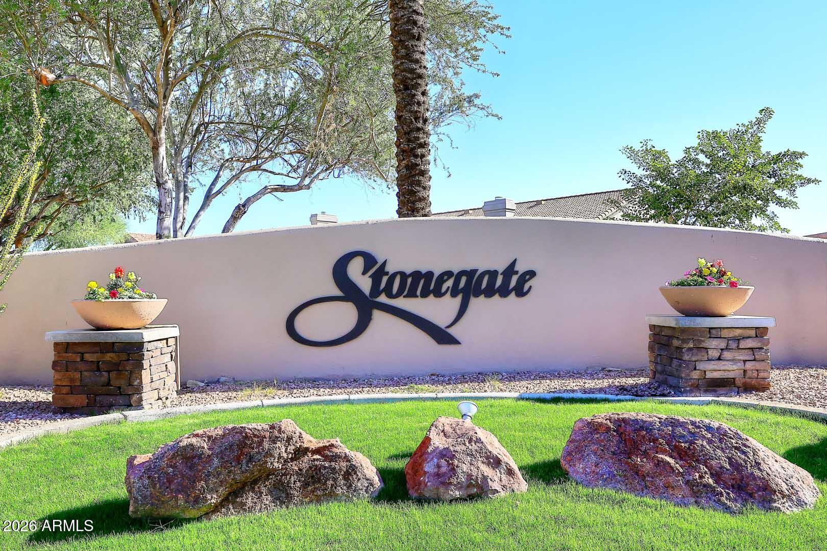 STONEGATE - Residential