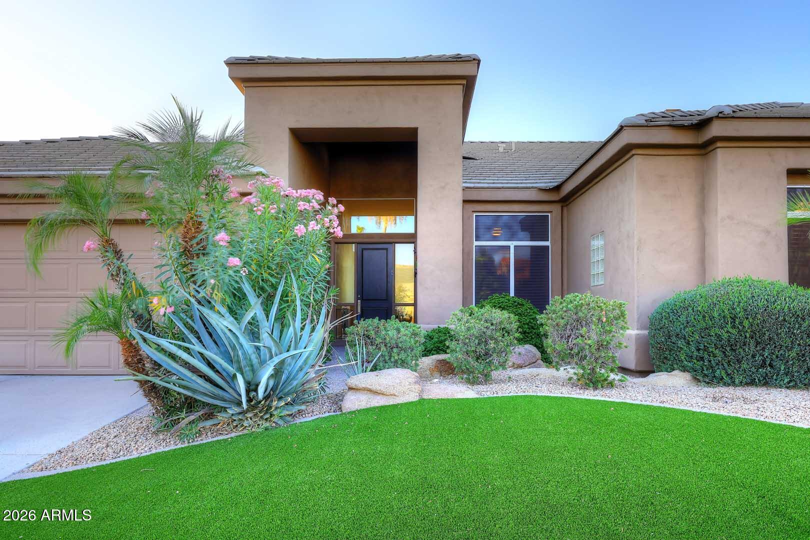 STONEGATE - Residential