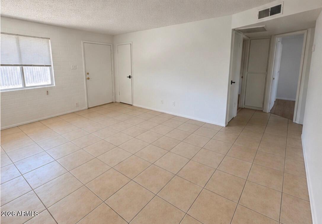 DESERT COVE EXTENSION LOTS 5-12 21 24-28 - Residential Lease