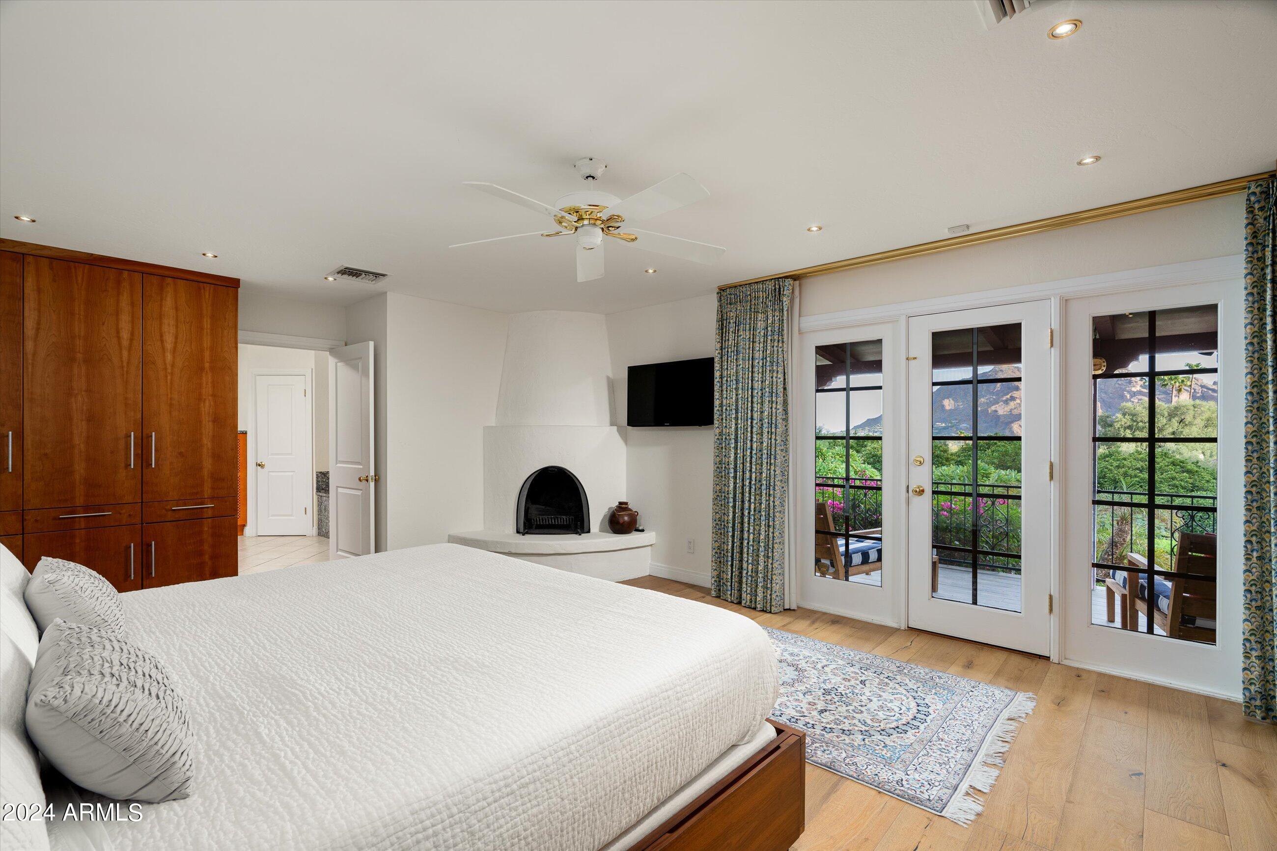 PARADISE HILLS ESTATES - Residential