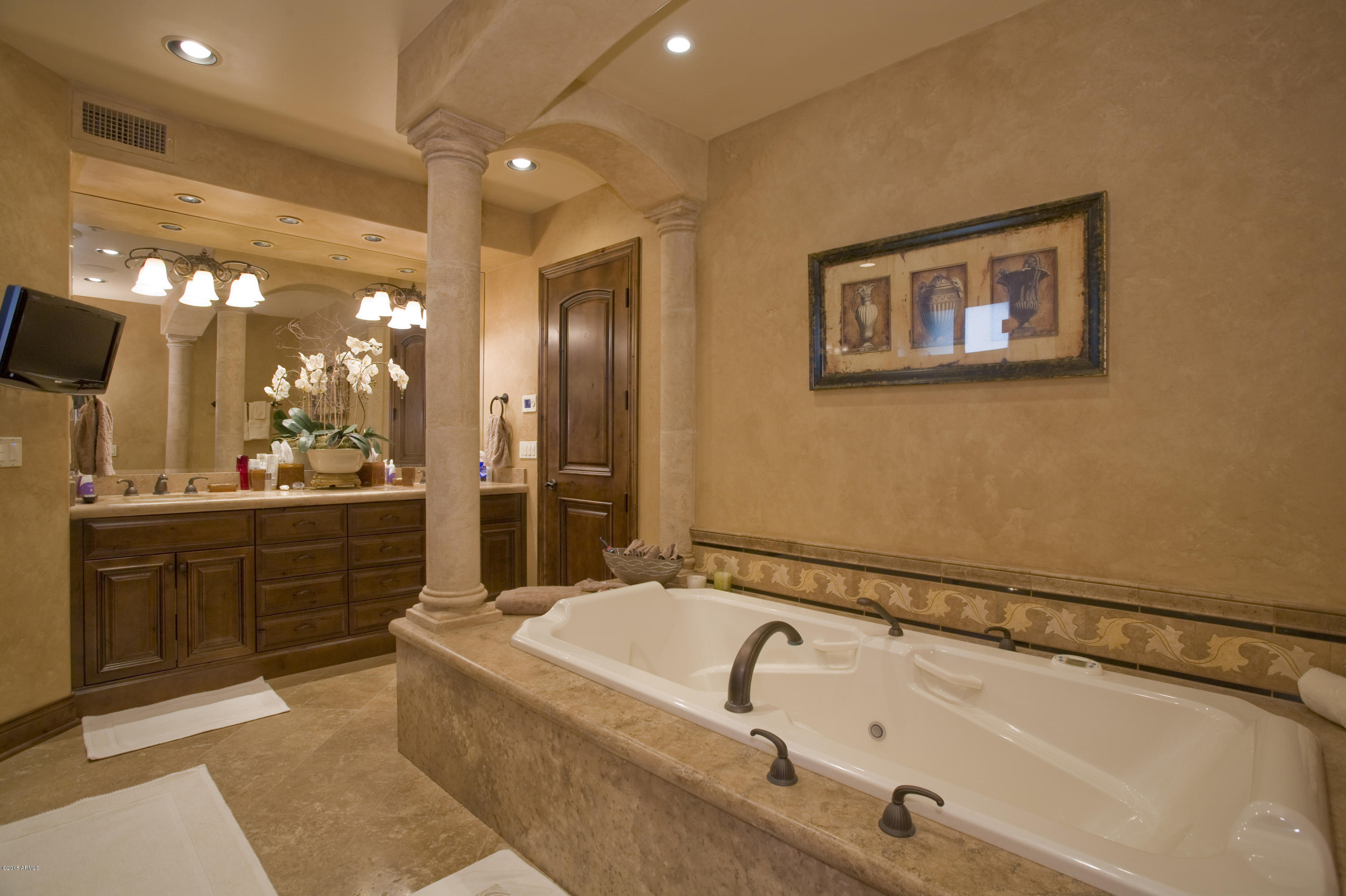 Private Horse Property - Residential