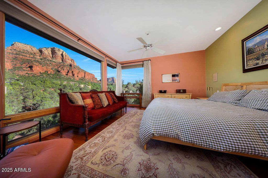 MYSTIC HILLS - Residential