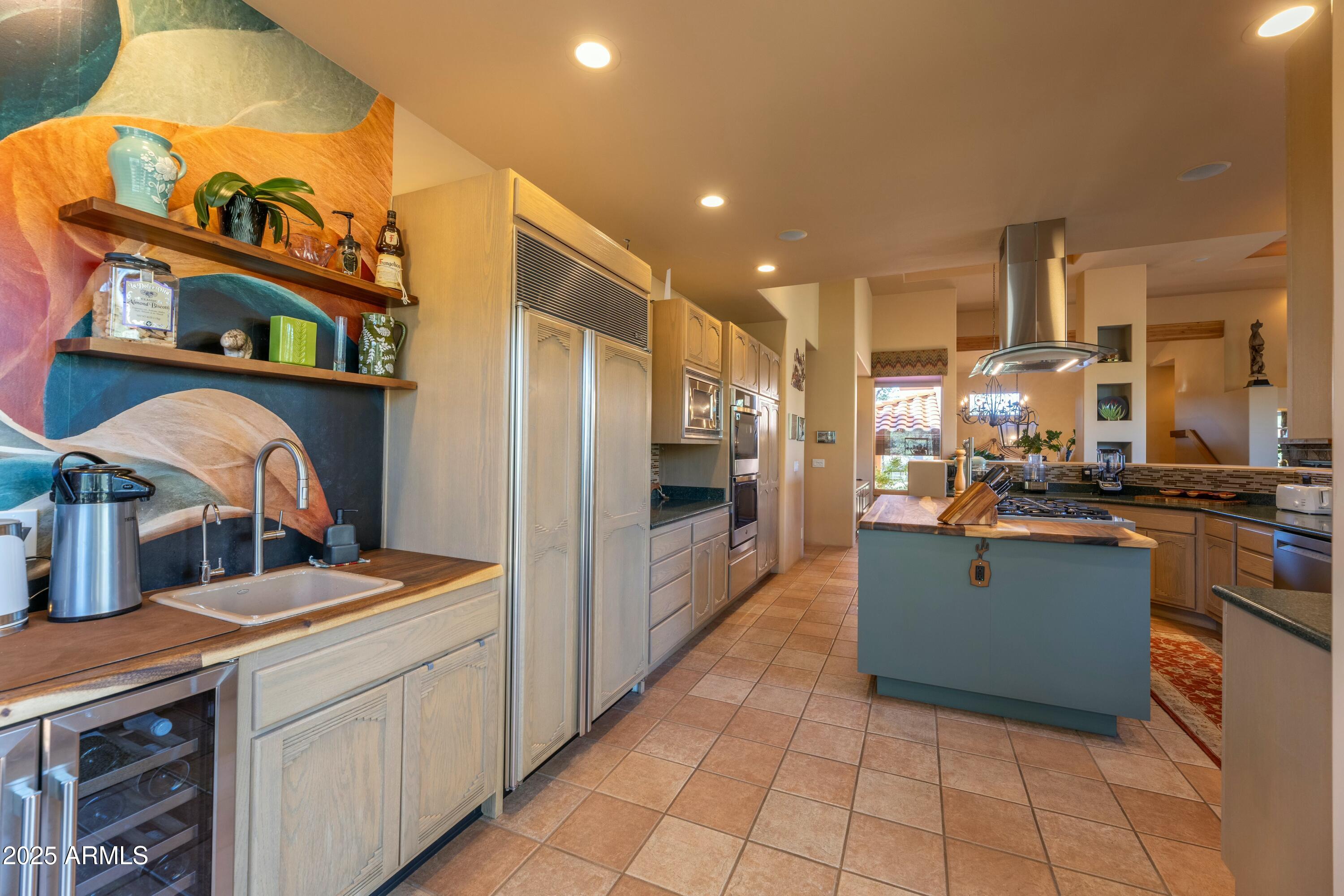 MYSTIC HILLS - Residential