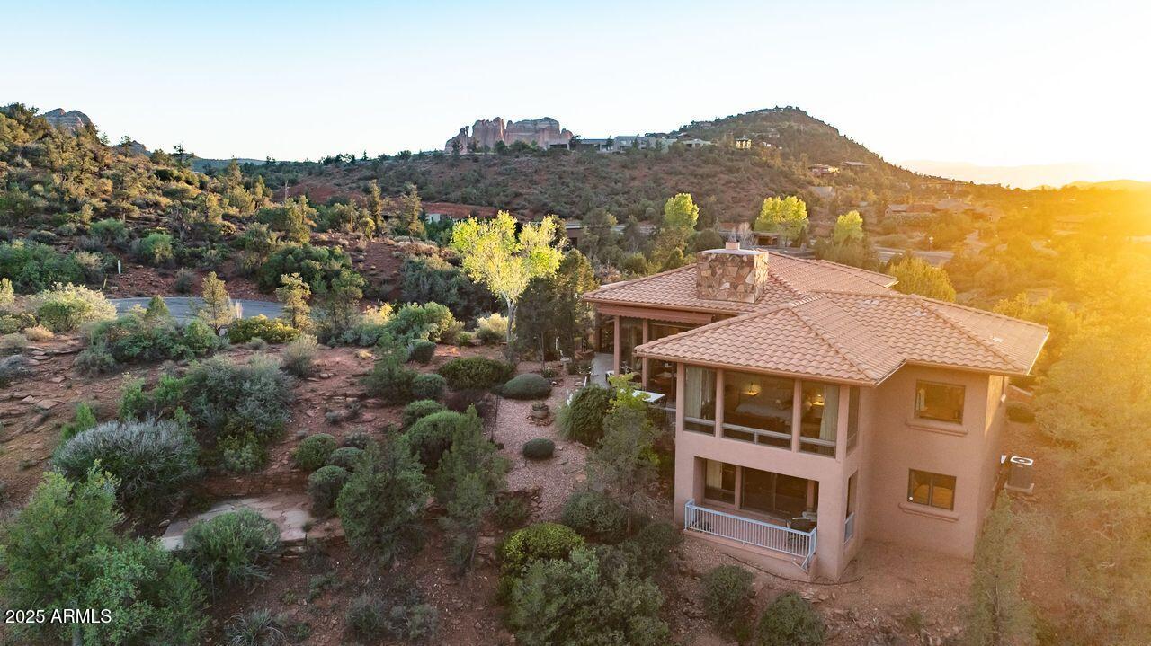 MYSTIC HILLS - Residential