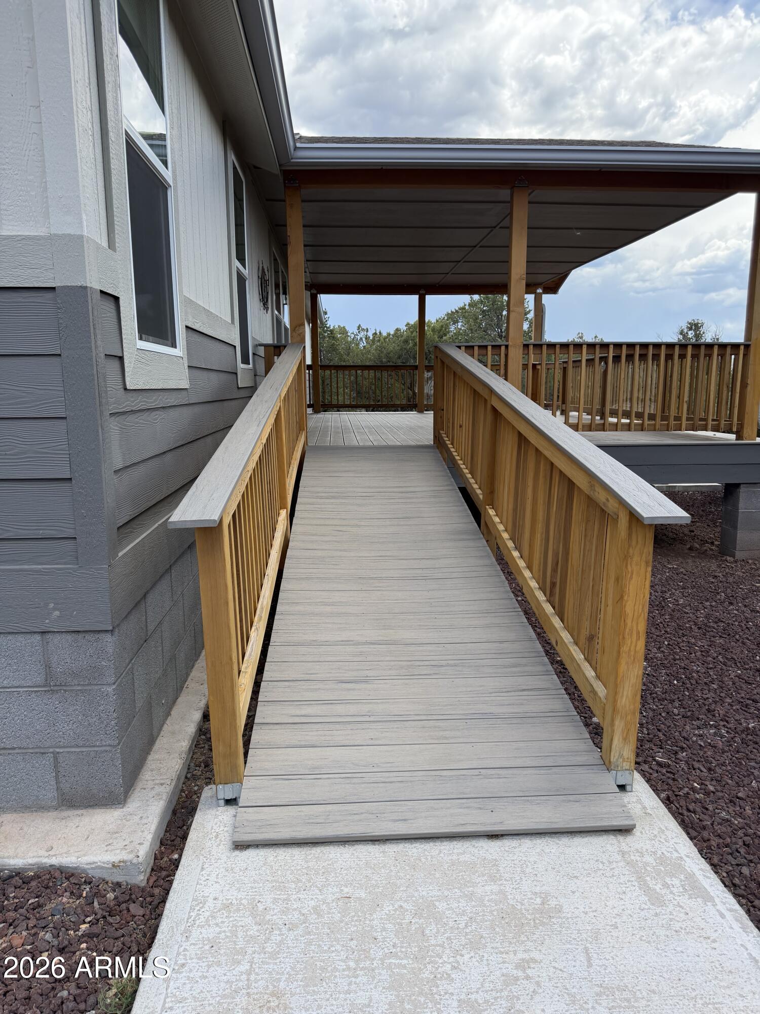 SHOW LOW EAST UNIT 1 - Residential