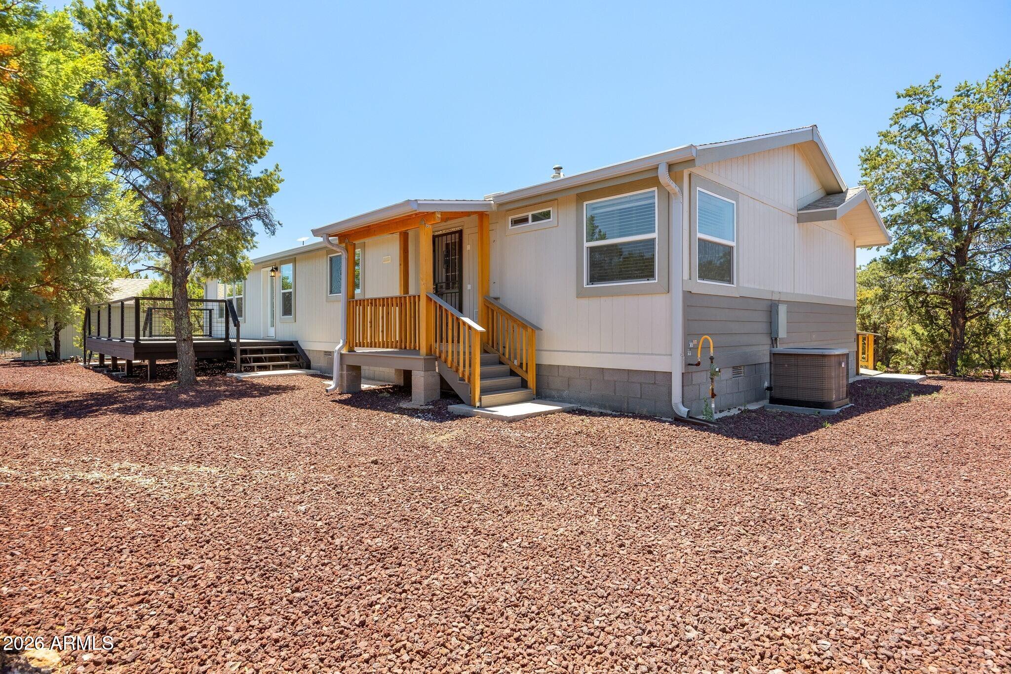 SHOW LOW EAST UNIT 1 - Residential