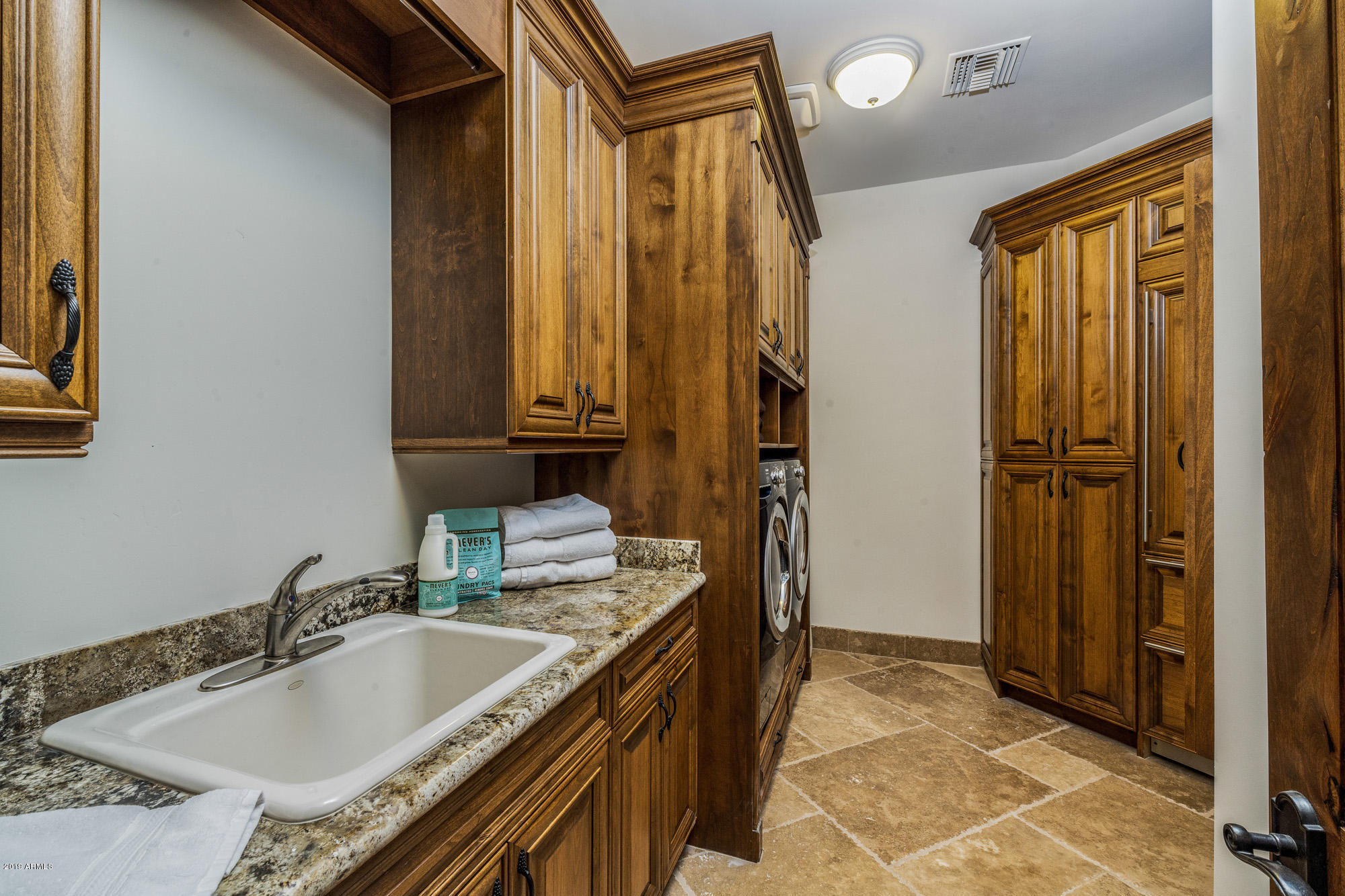 MERIT CROSSING - Residential
