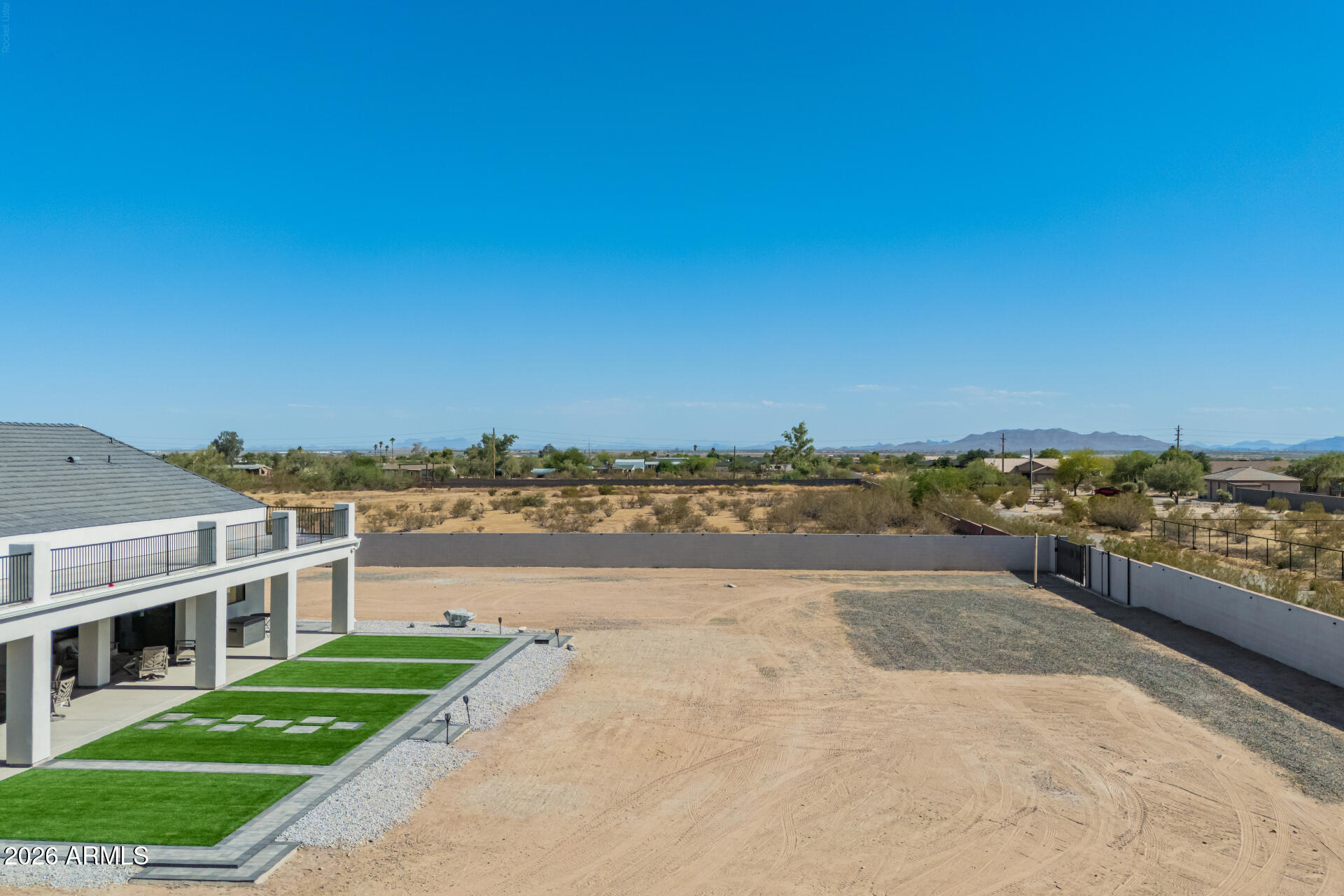 LAS MONTANAS UNIT I - Residential