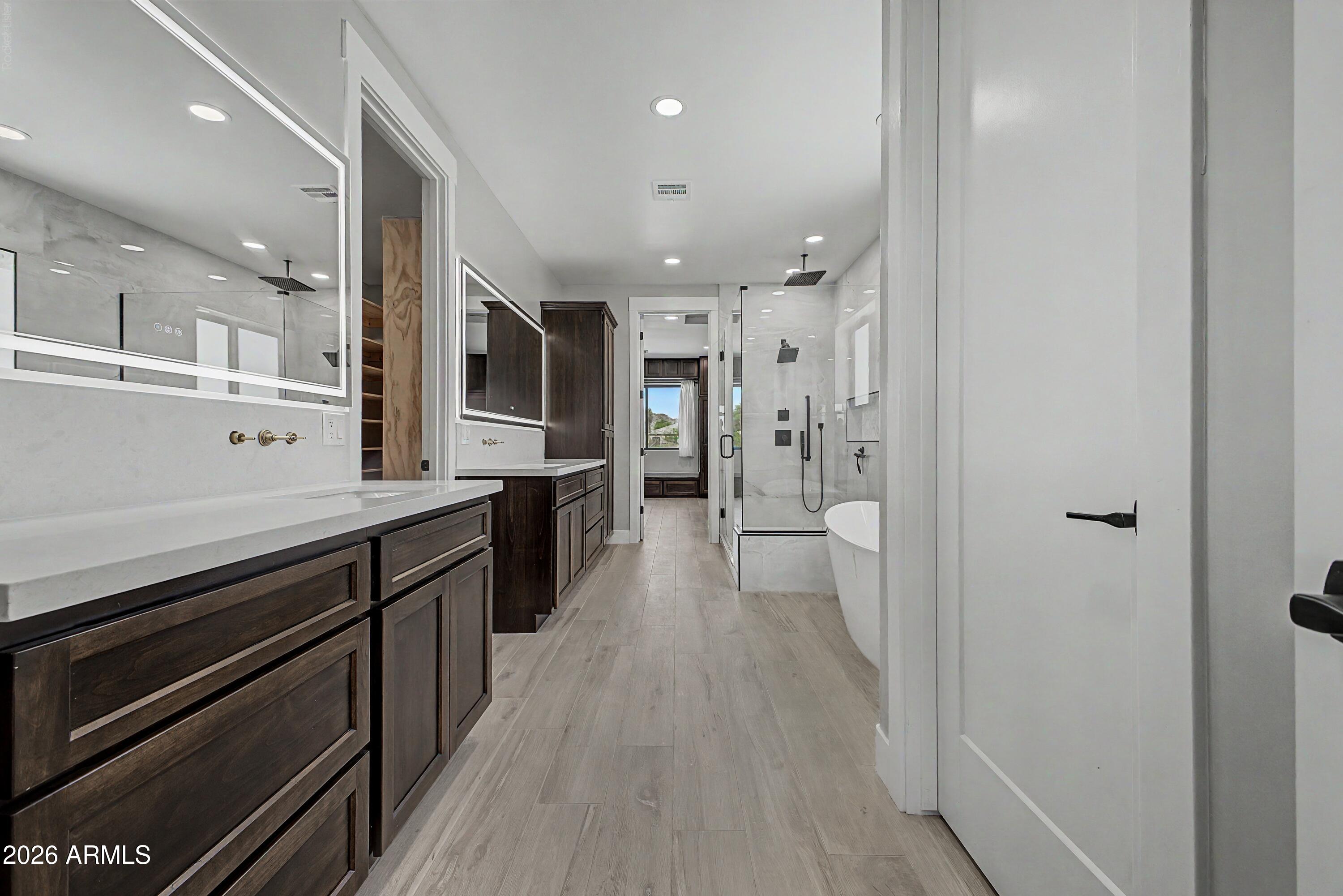LAS MONTANAS UNIT I - Residential