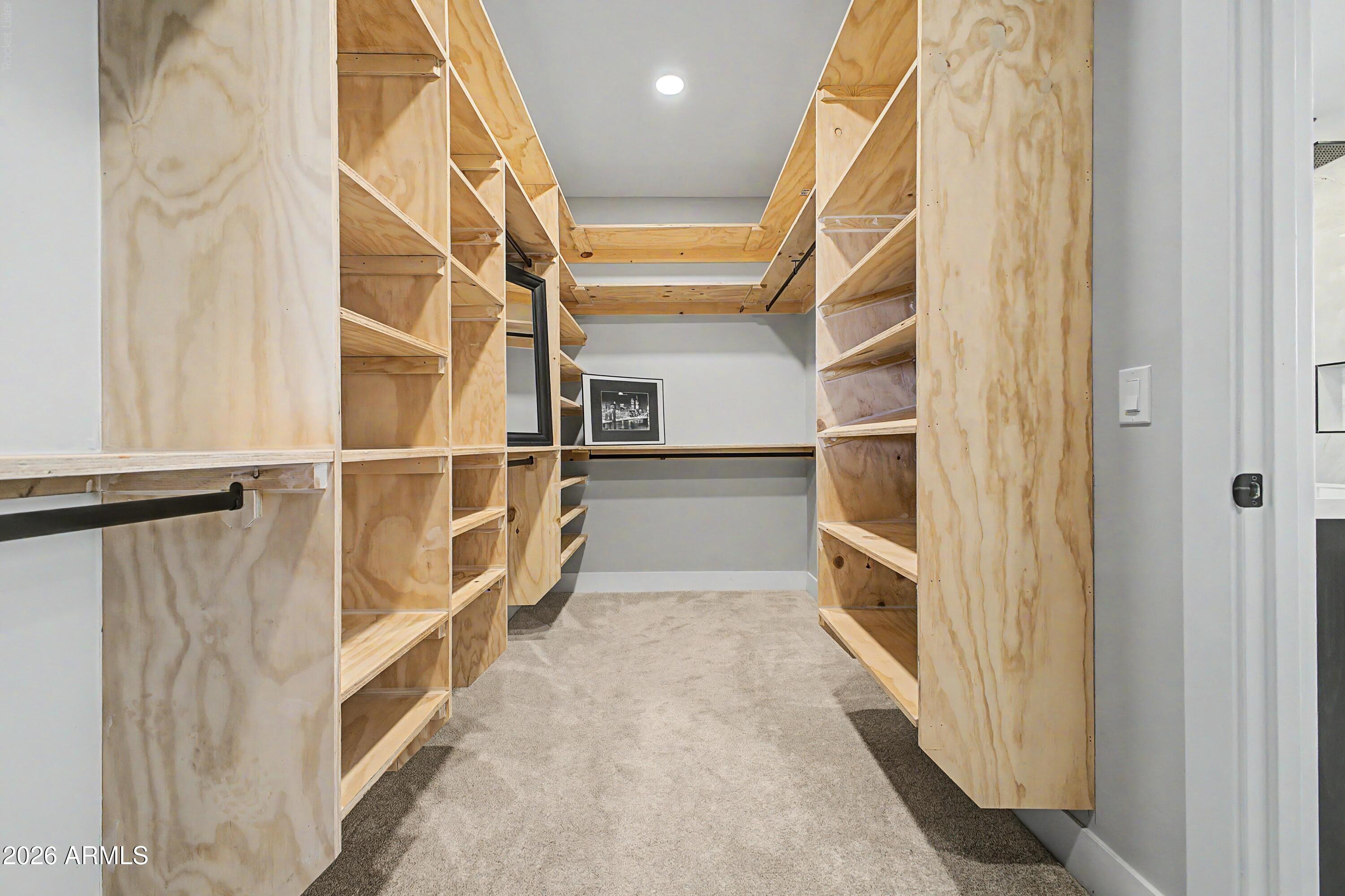 LAS MONTANAS UNIT I - Residential