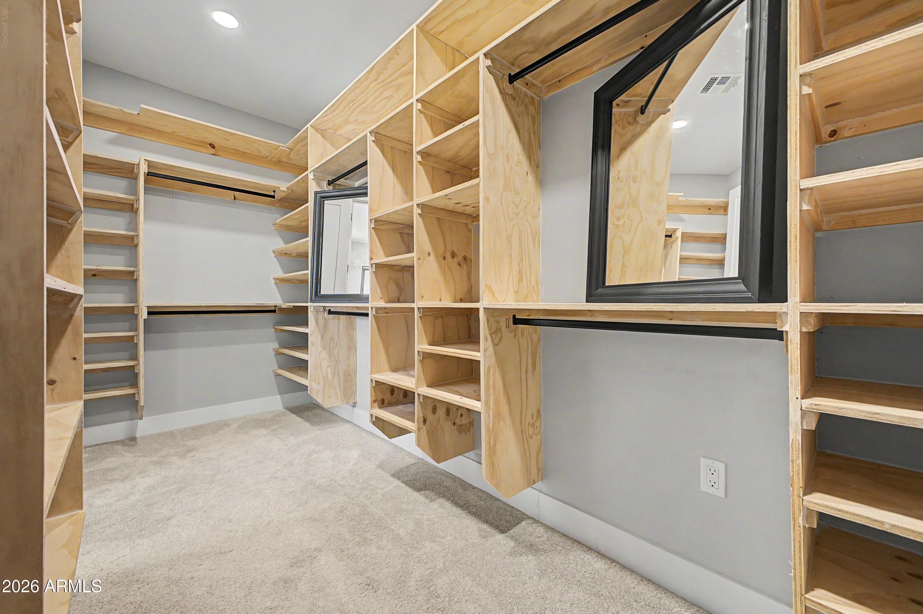 LAS MONTANAS UNIT I - Residential