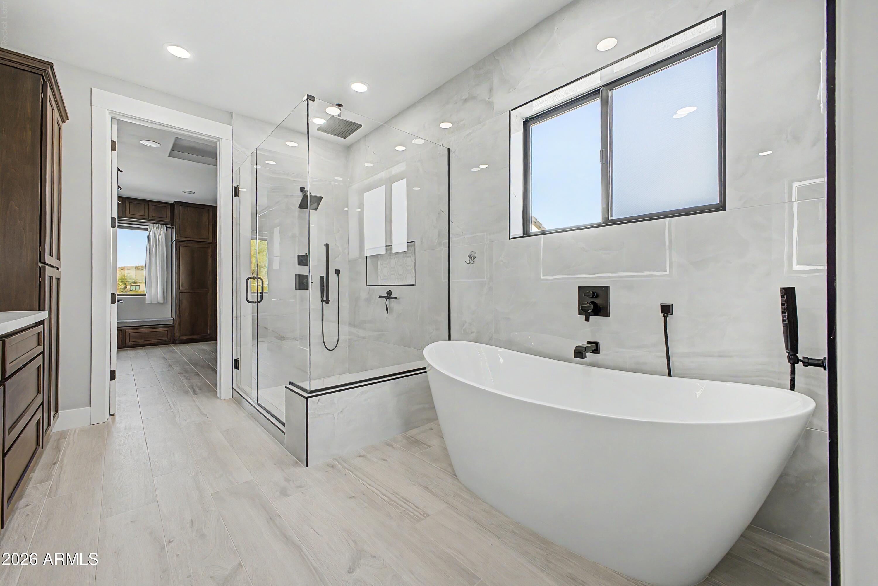 LAS MONTANAS UNIT I - Residential