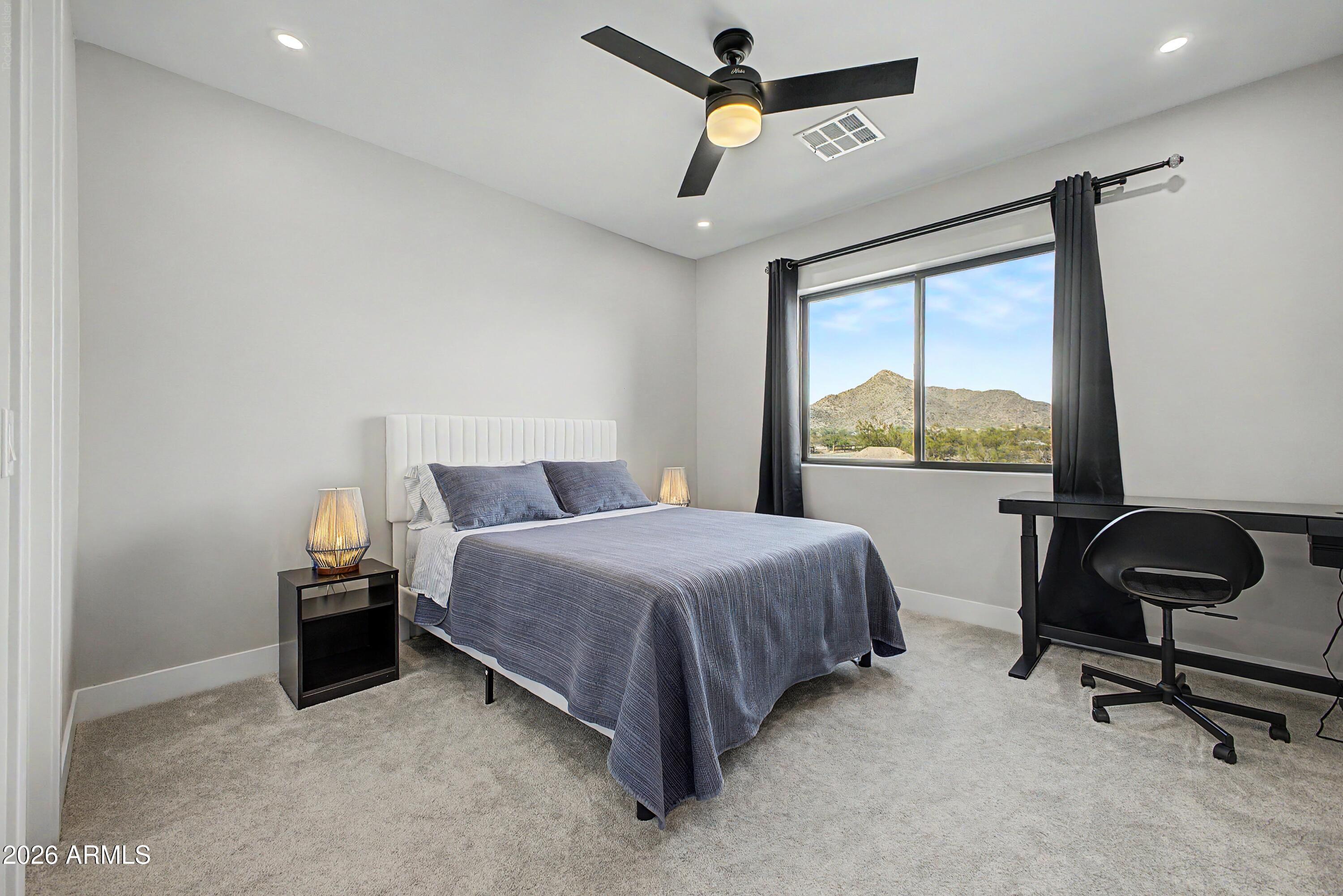LAS MONTANAS UNIT I - Residential