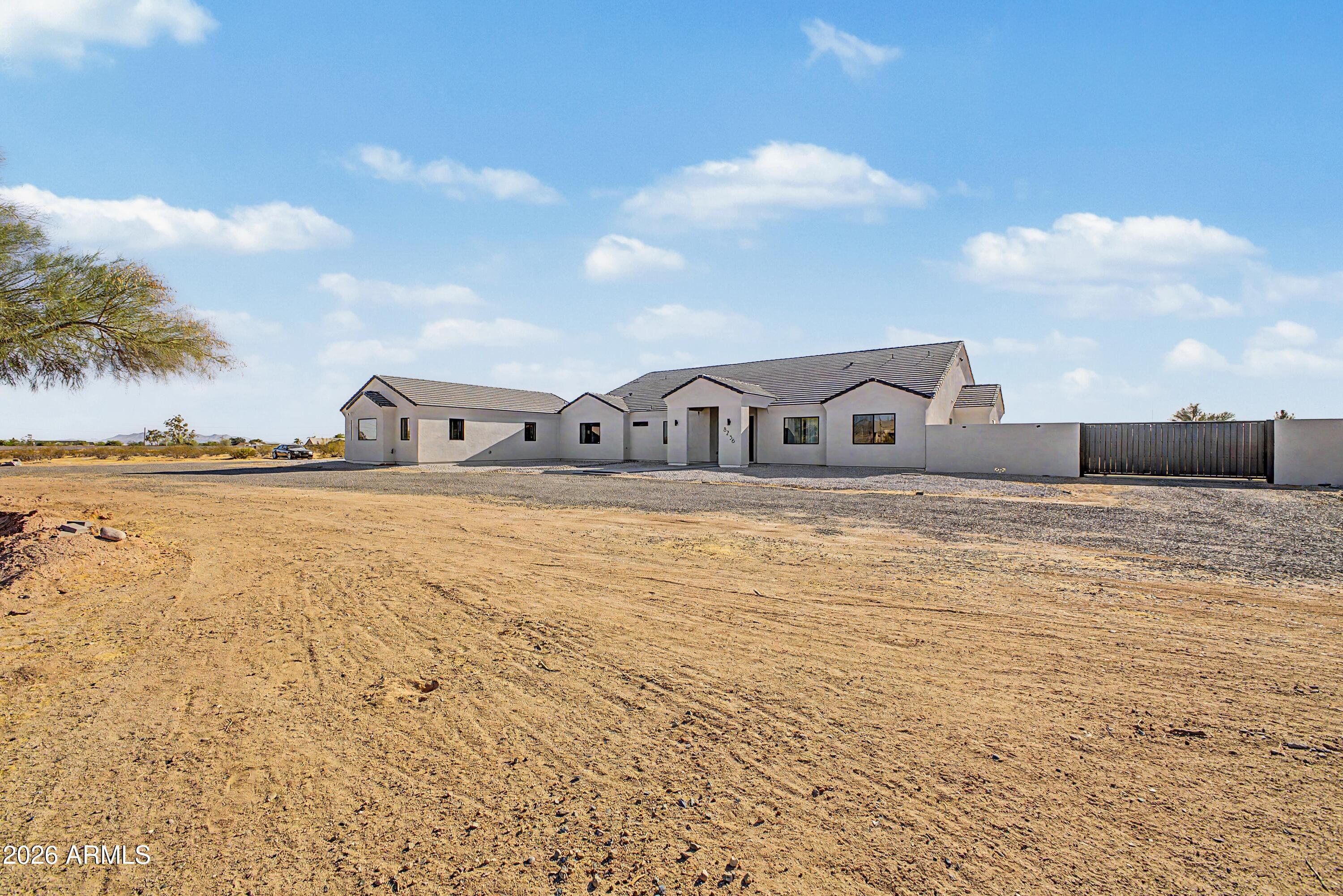 LAS MONTANAS UNIT I - Residential