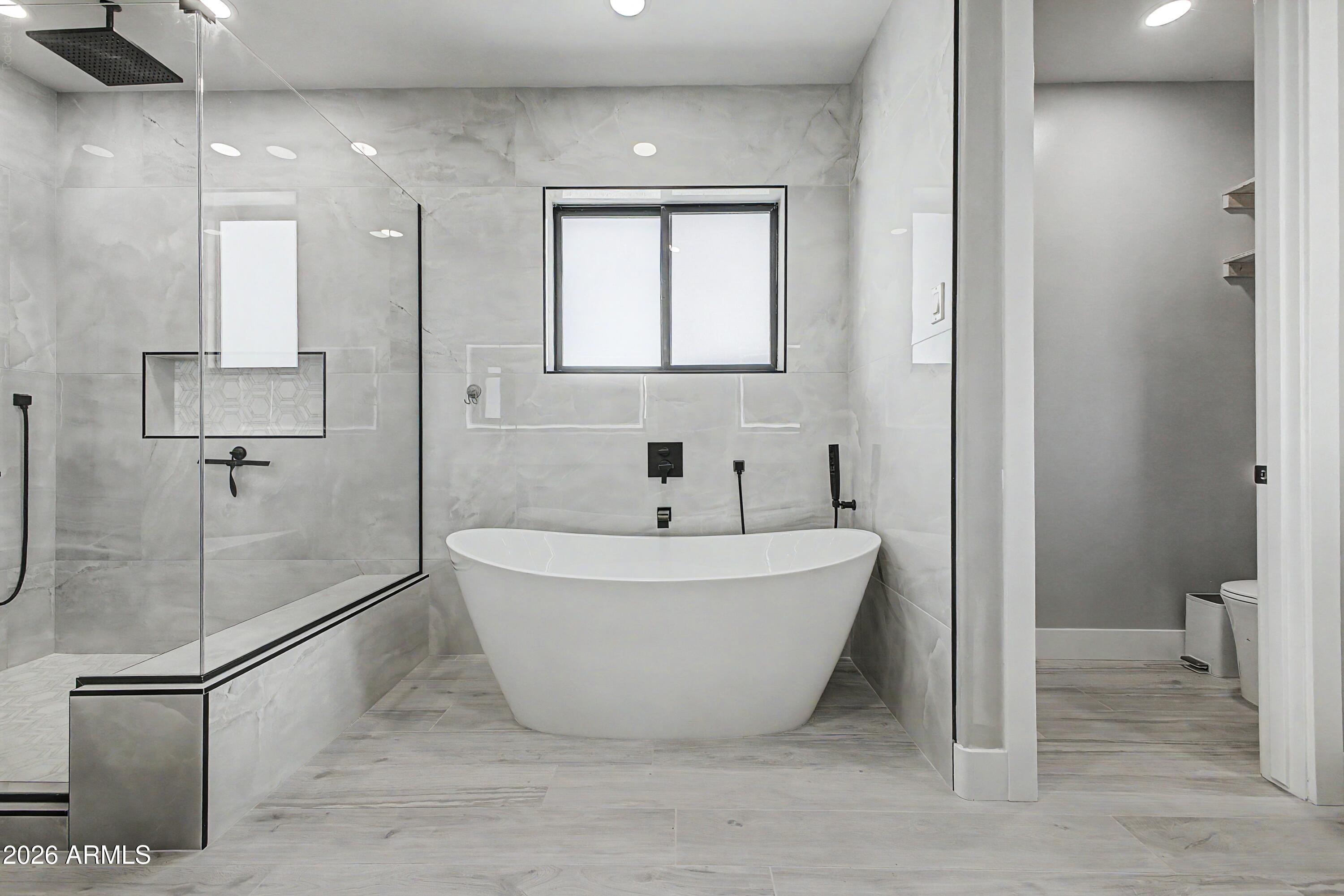 LAS MONTANAS UNIT I - Residential