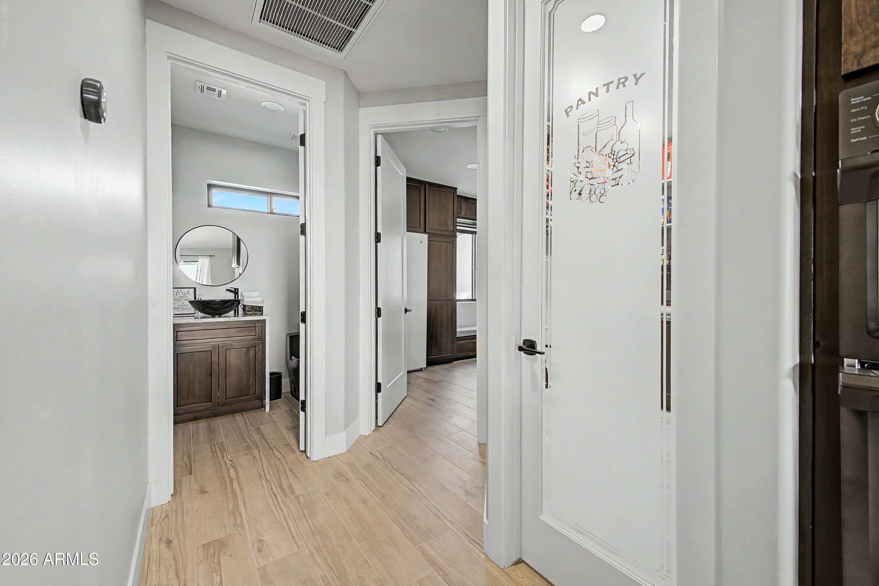 LAS MONTANAS UNIT I - Residential