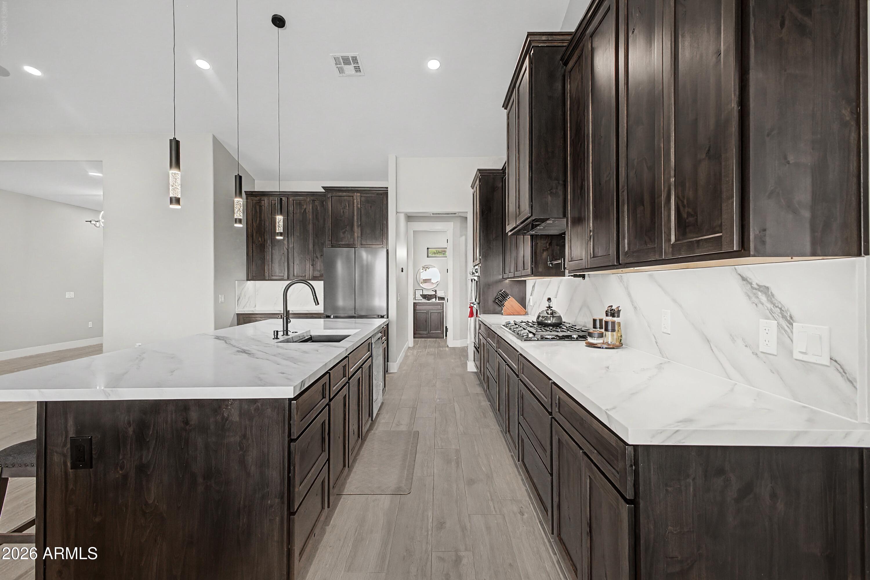 LAS MONTANAS UNIT I - Residential