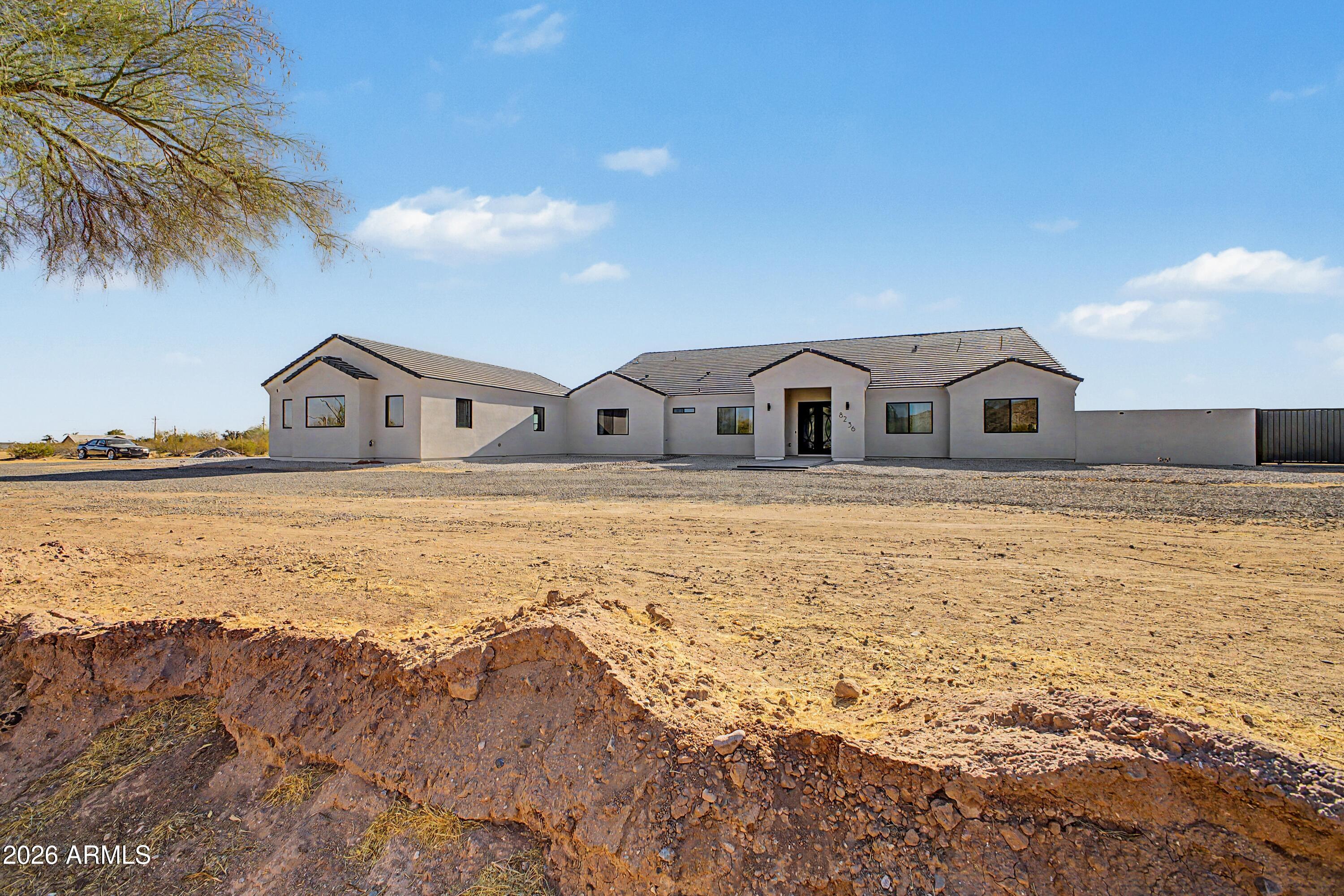 LAS MONTANAS UNIT I - Residential
