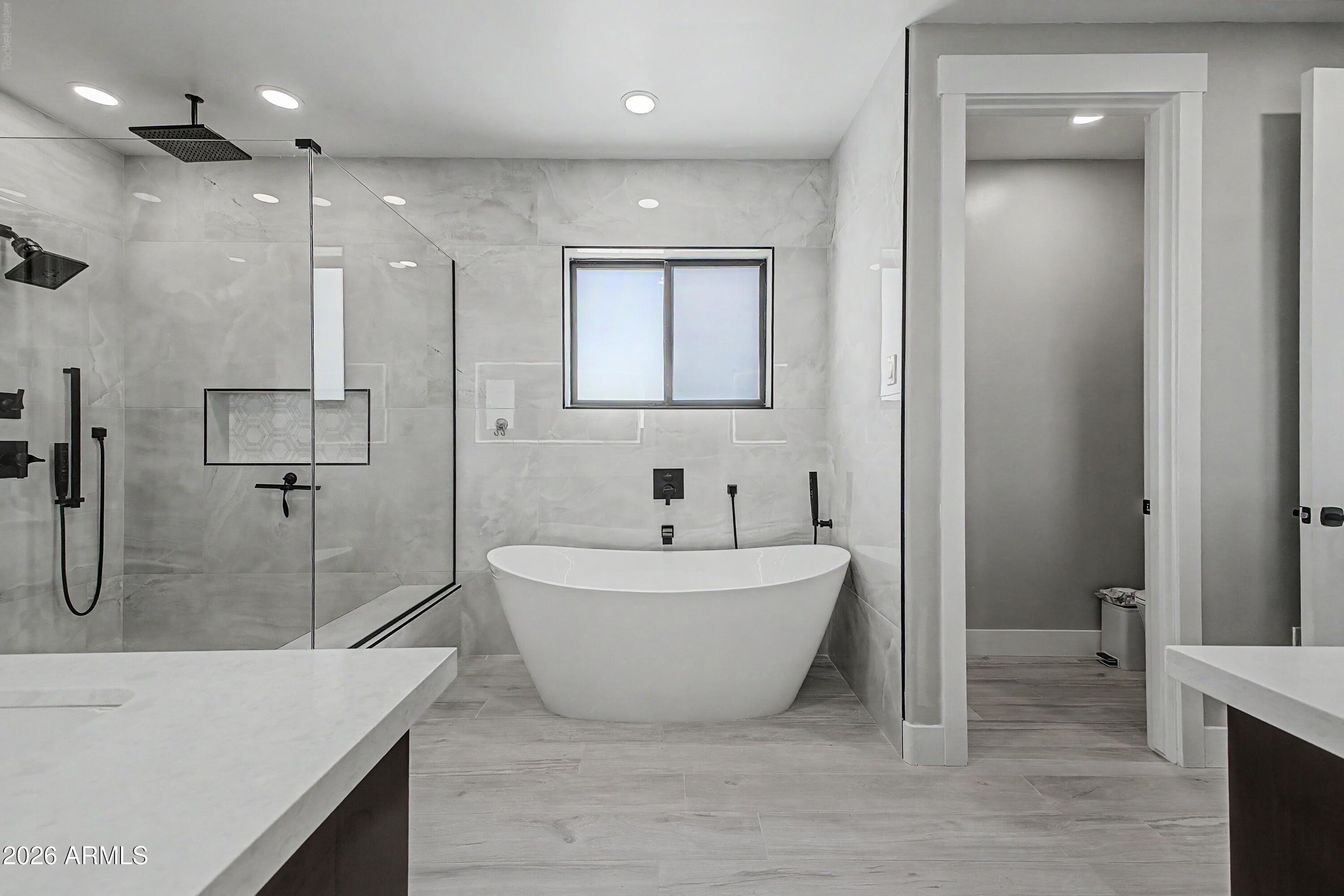 LAS MONTANAS UNIT I - Residential