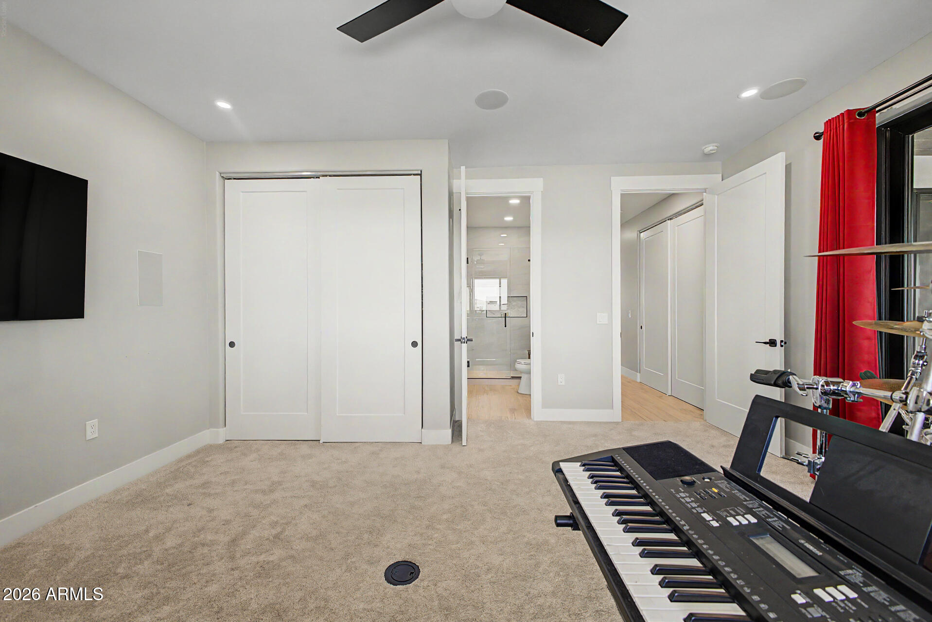 LAS MONTANAS UNIT I - Residential