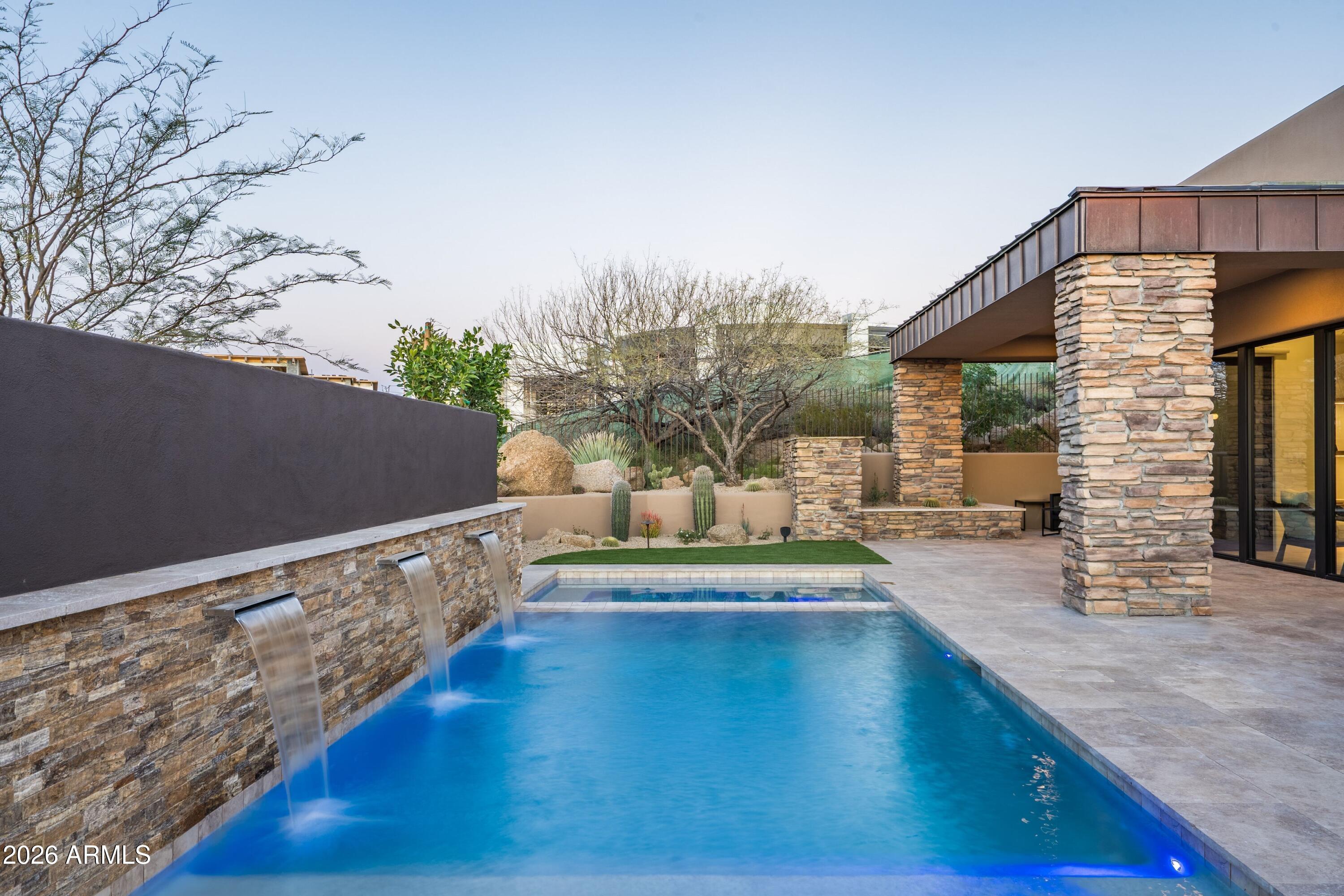 DESERT MOUNTAIN - Residential