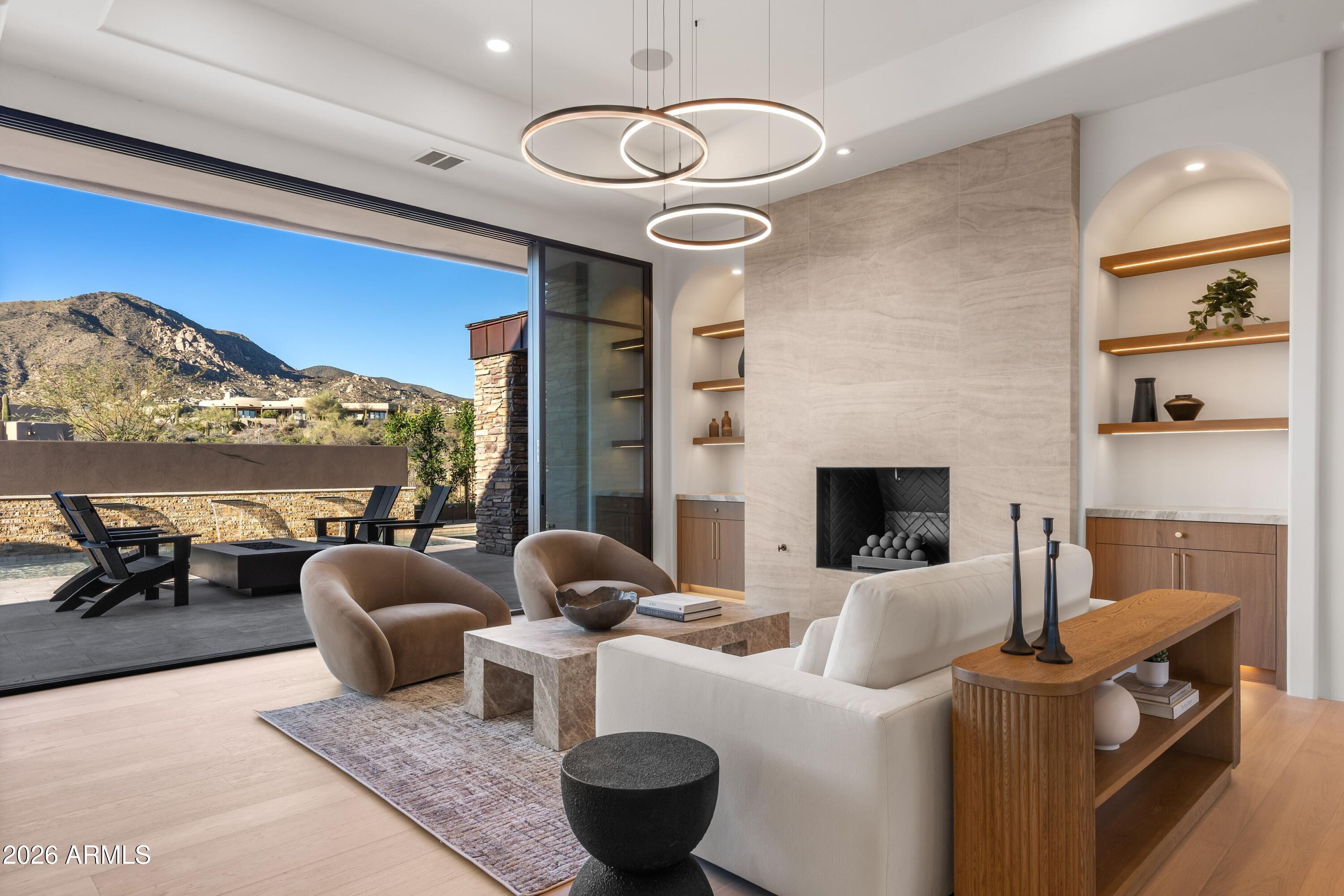 DESERT MOUNTAIN - Residential