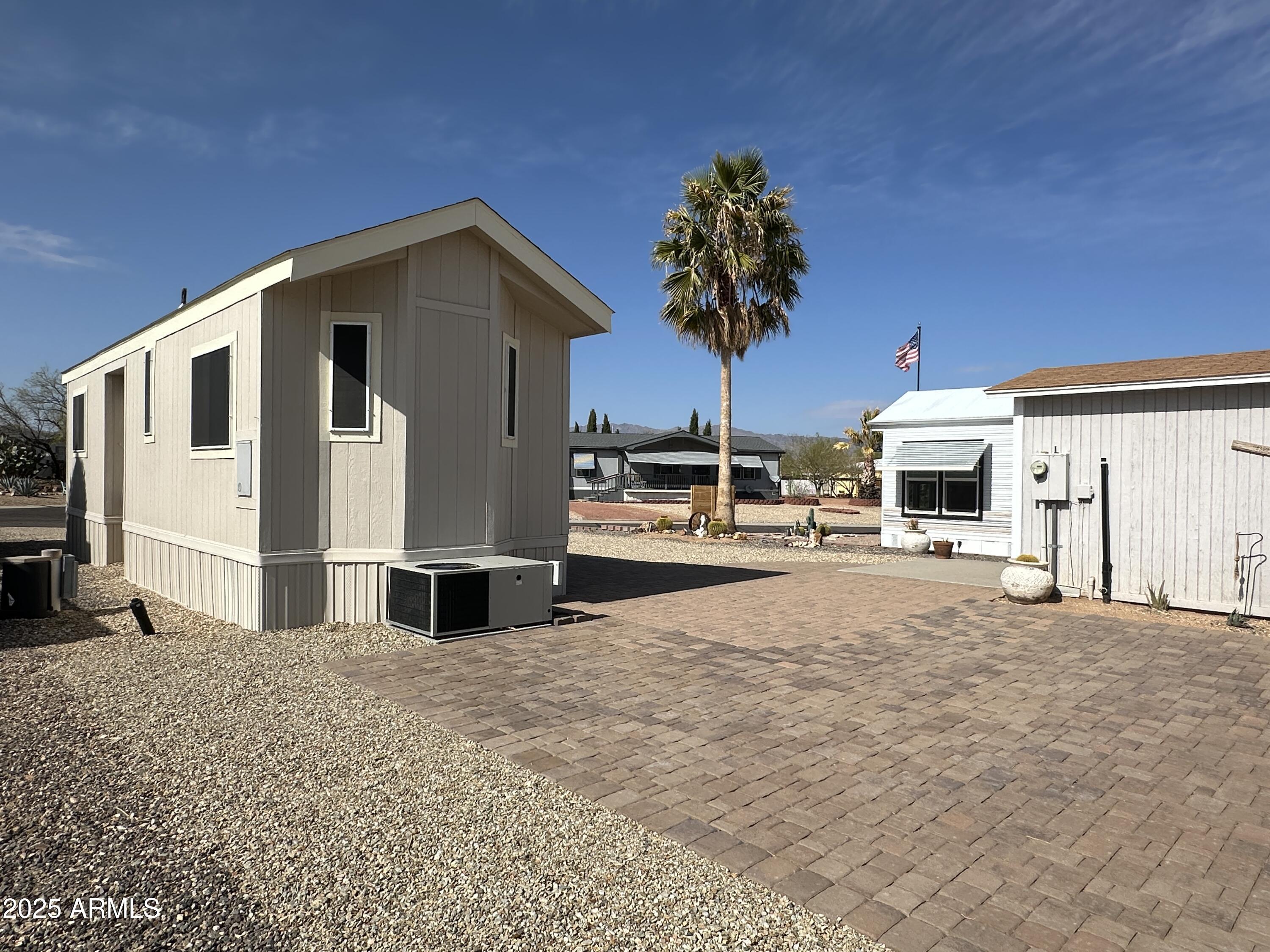 ESCAPEES AT NORTH RANCH - Residential