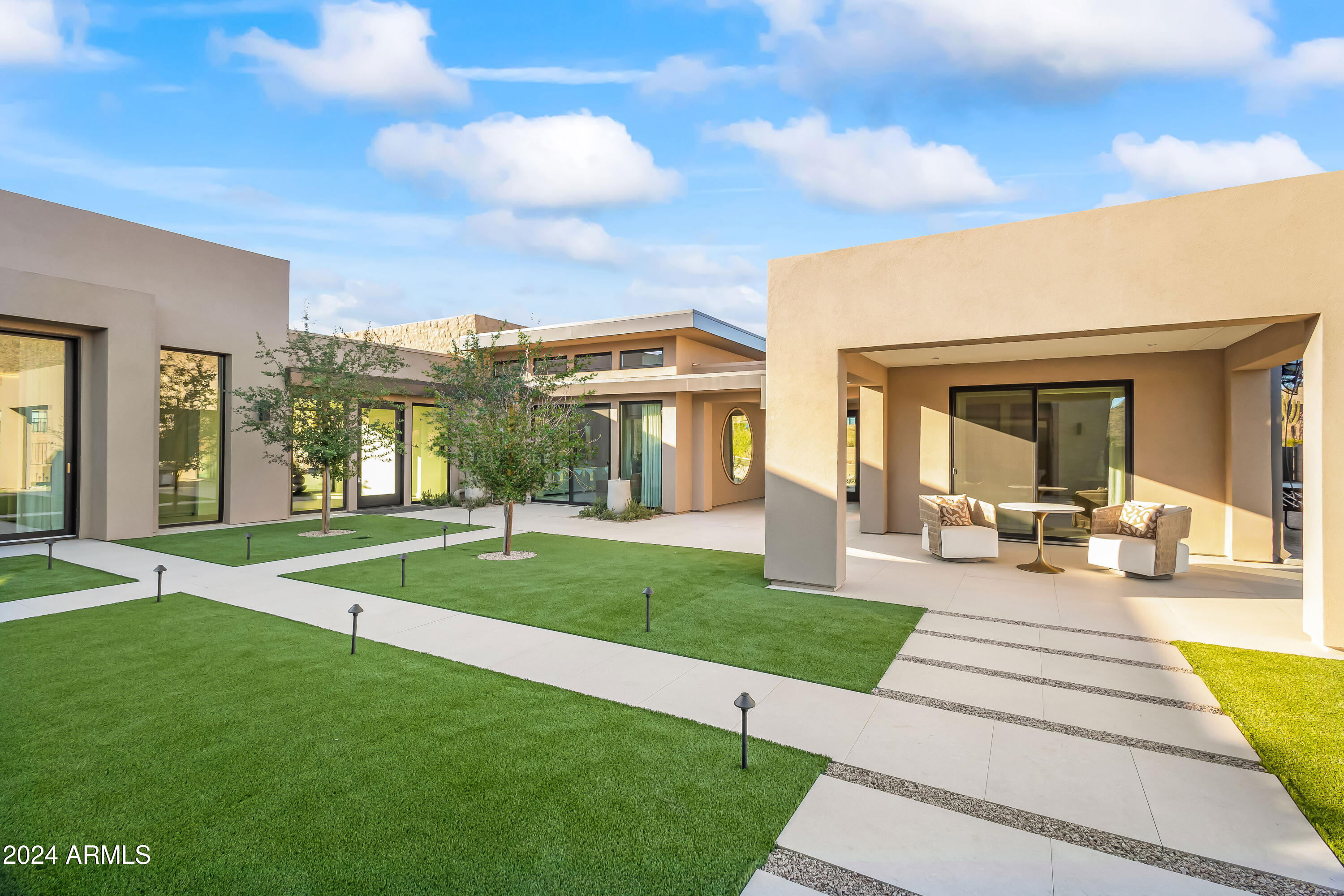 SKYE VIEW - Residential