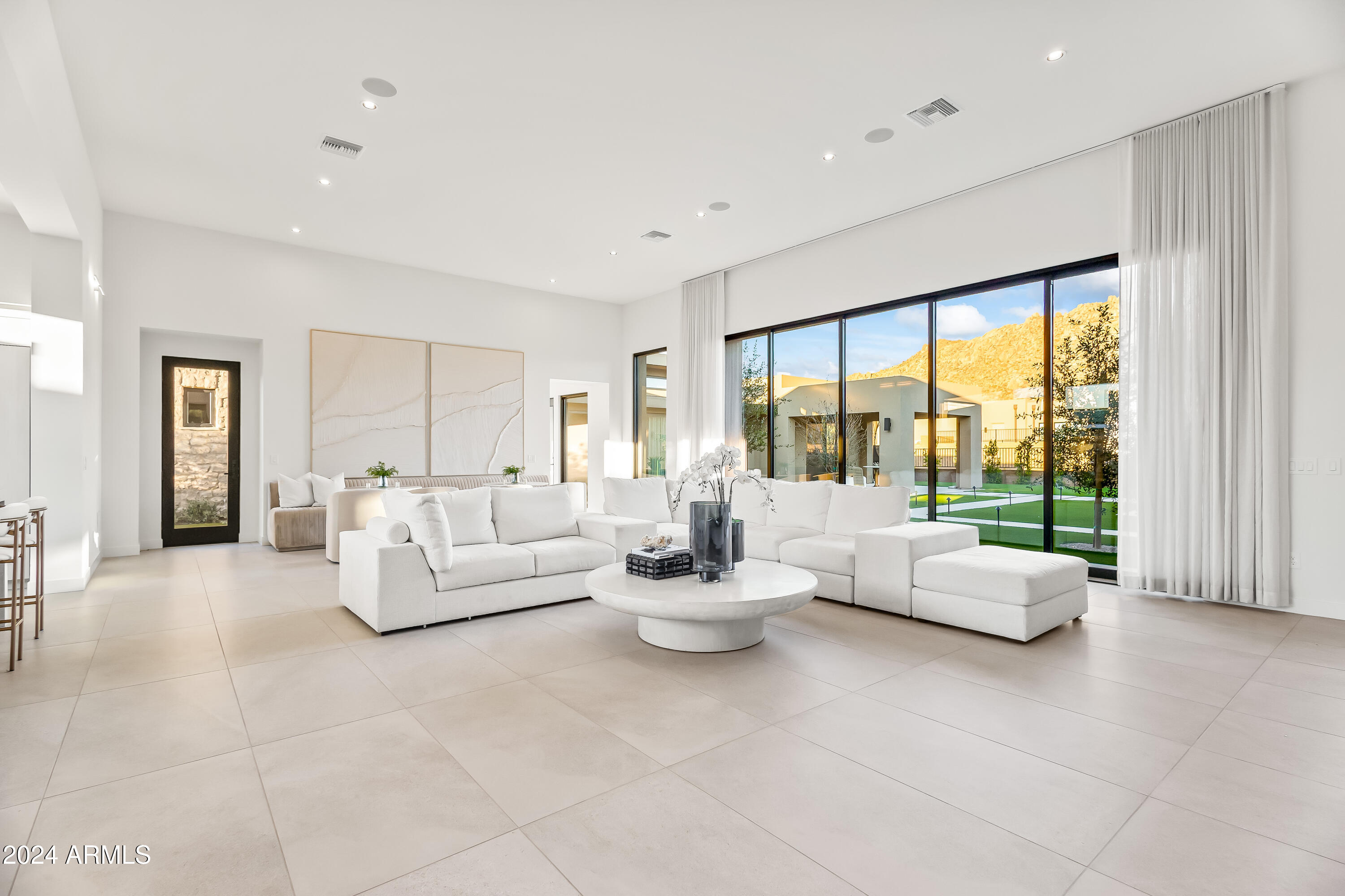 SKYE VIEW - Residential