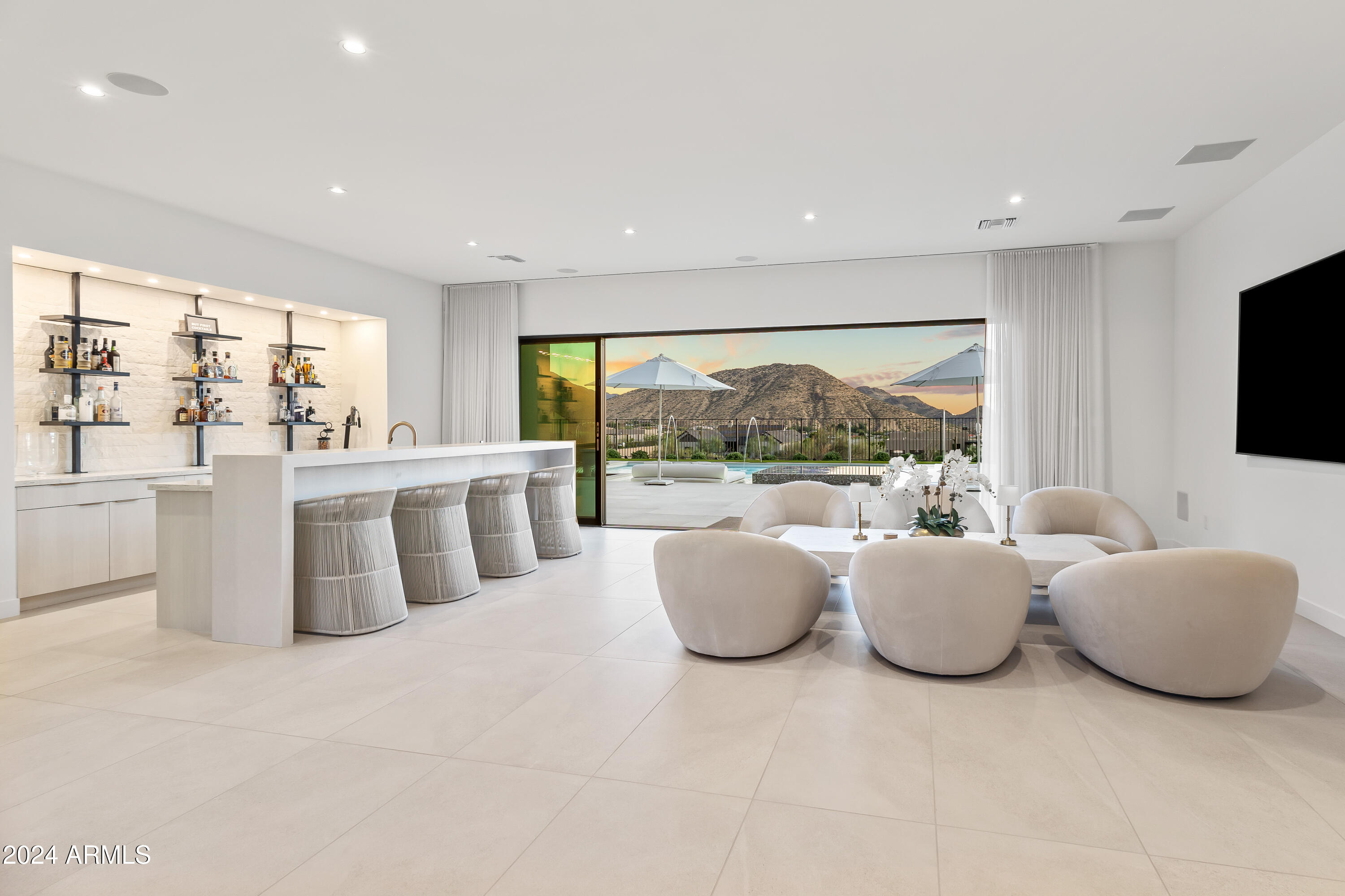 SKYE VIEW - Residential