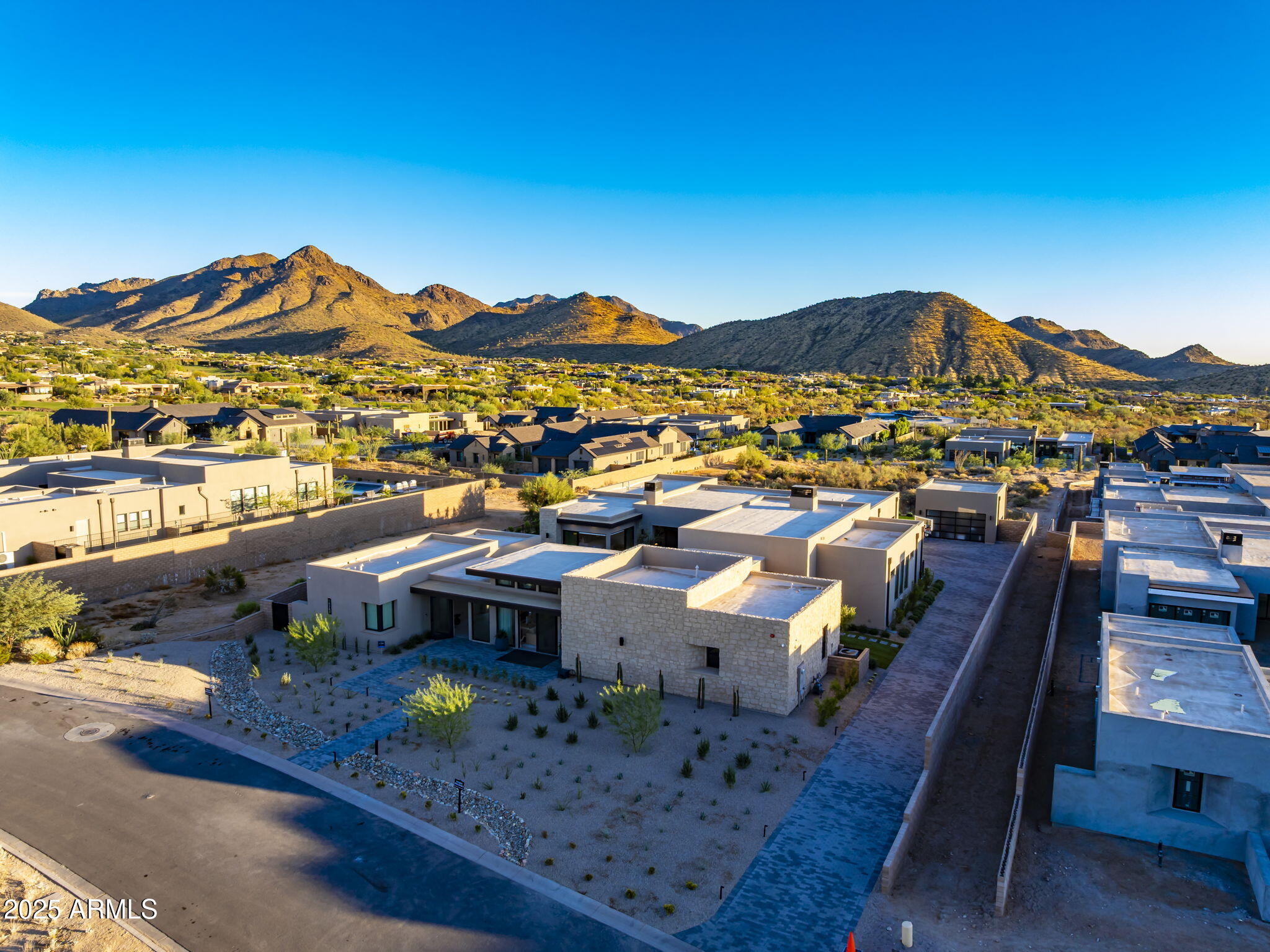 SKYE VIEW - Residential