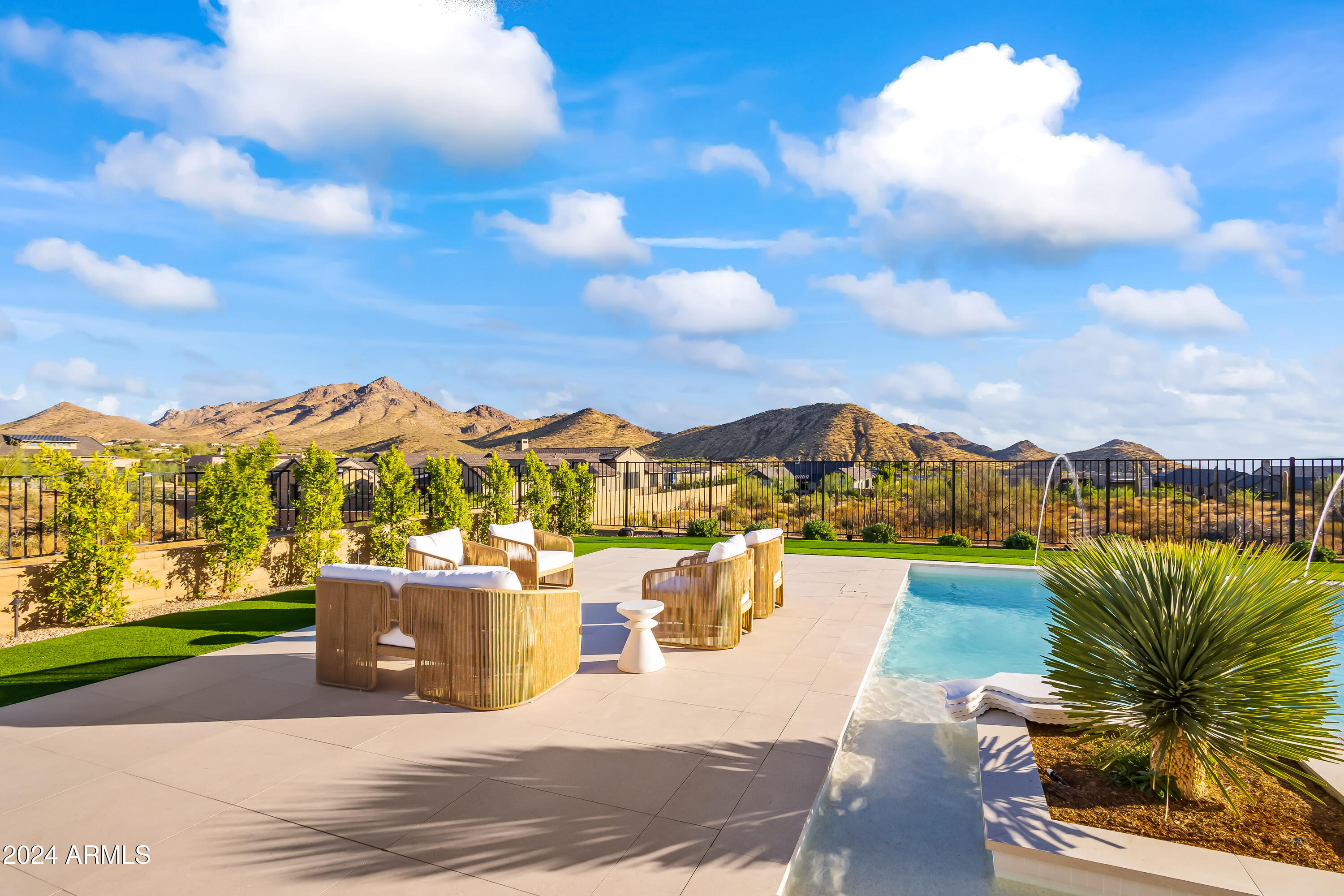 SKYE VIEW - Residential