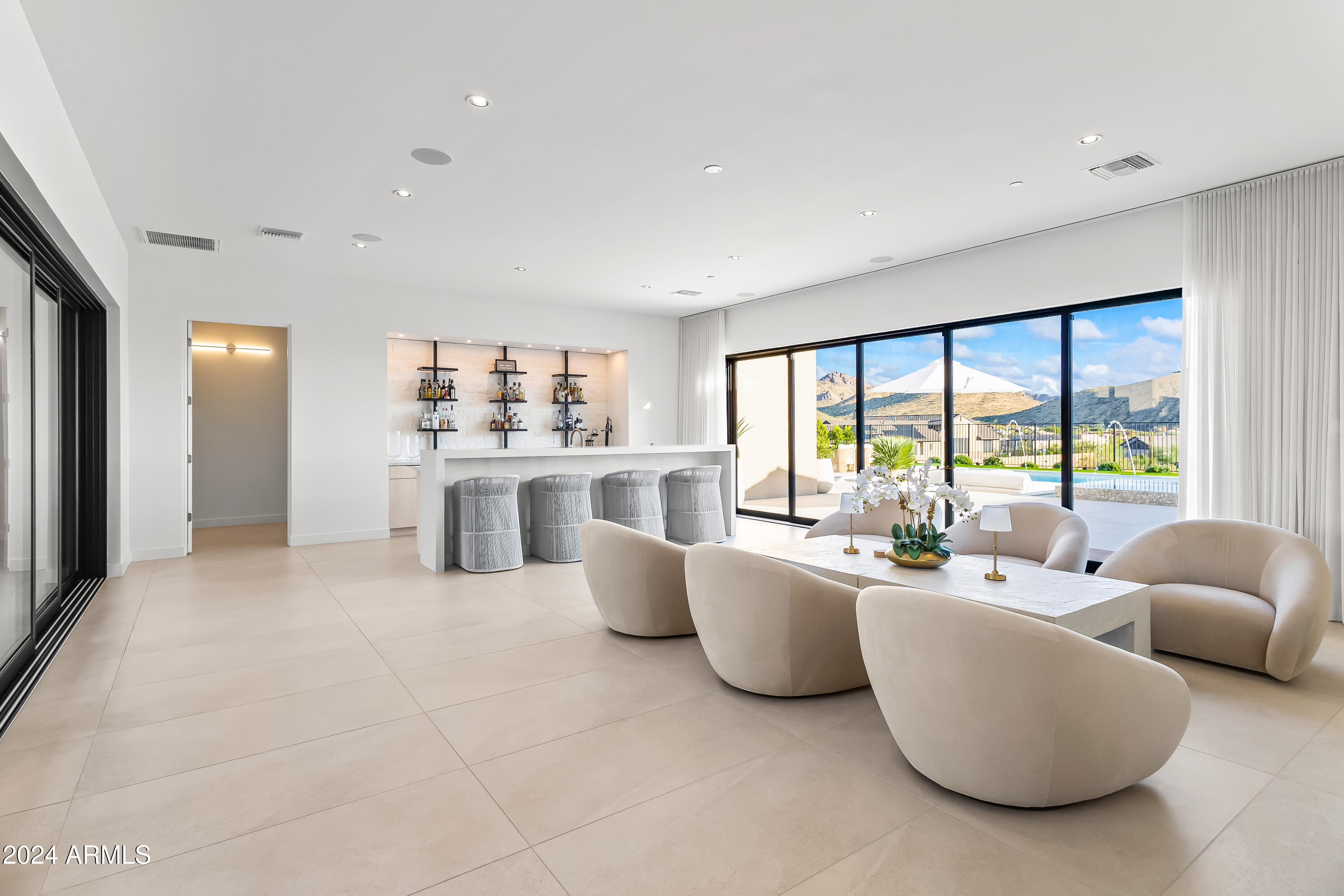 SKYE VIEW - Residential