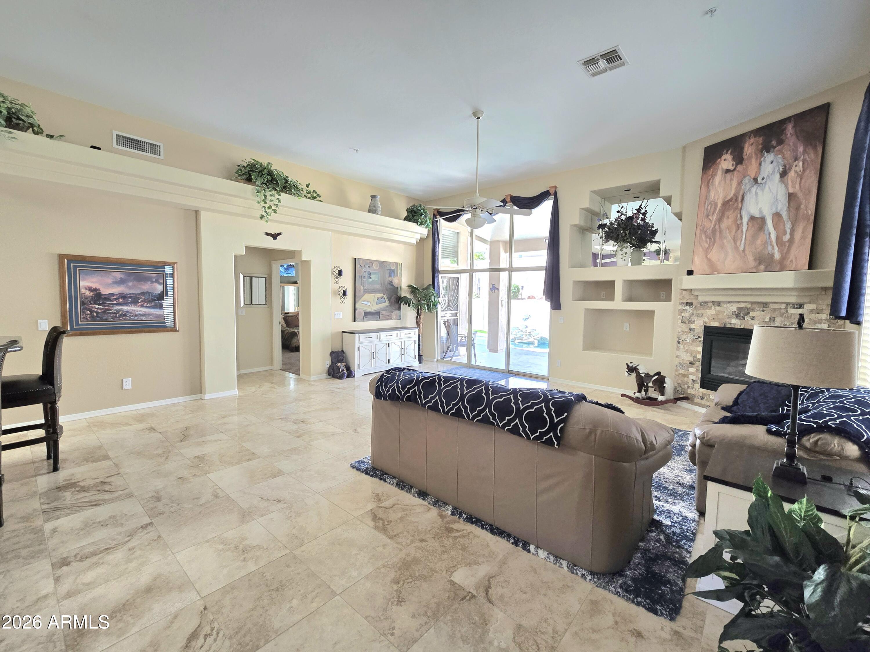 SADDLEVIEW - Residential
