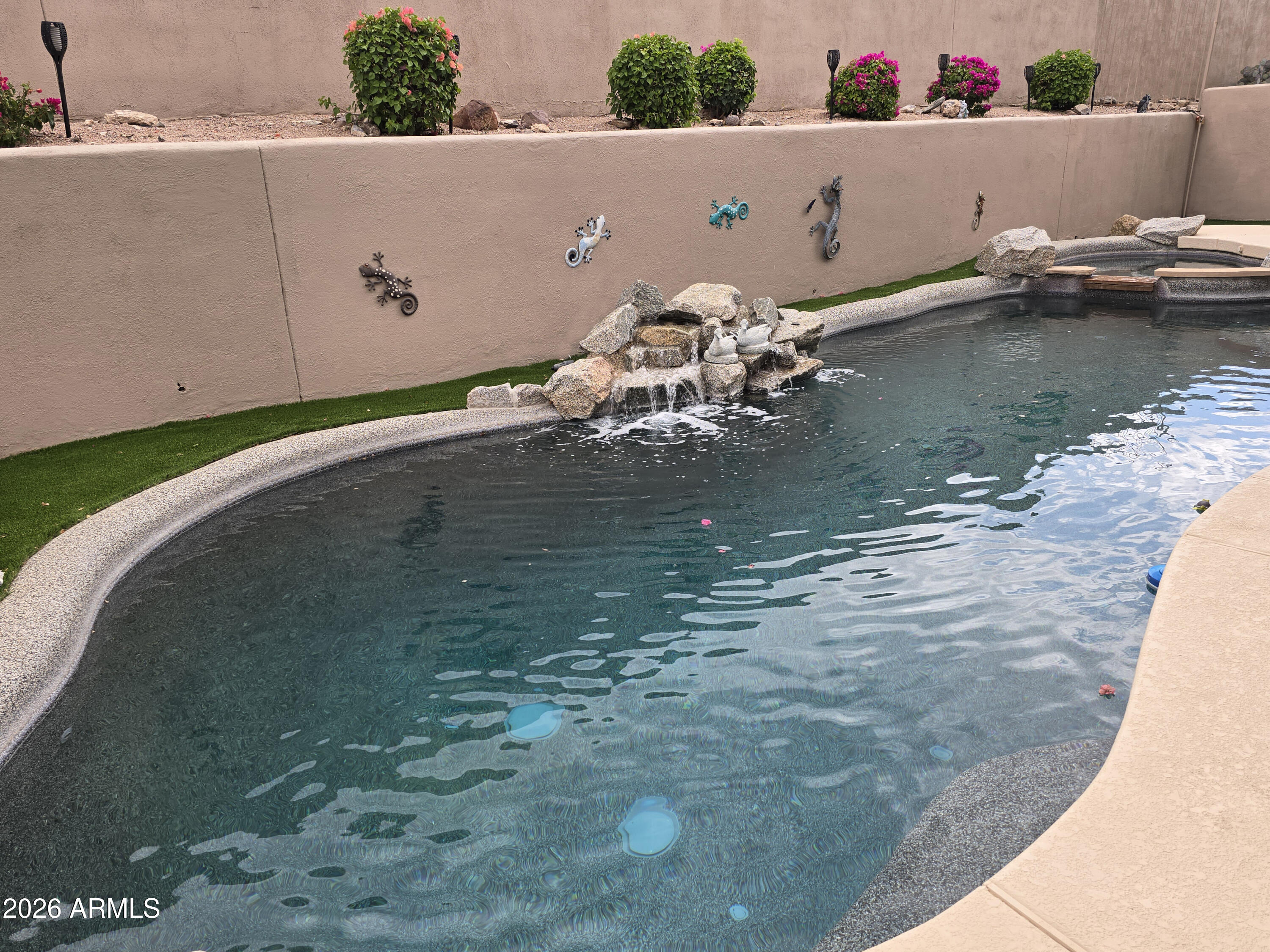 SADDLEVIEW - Residential