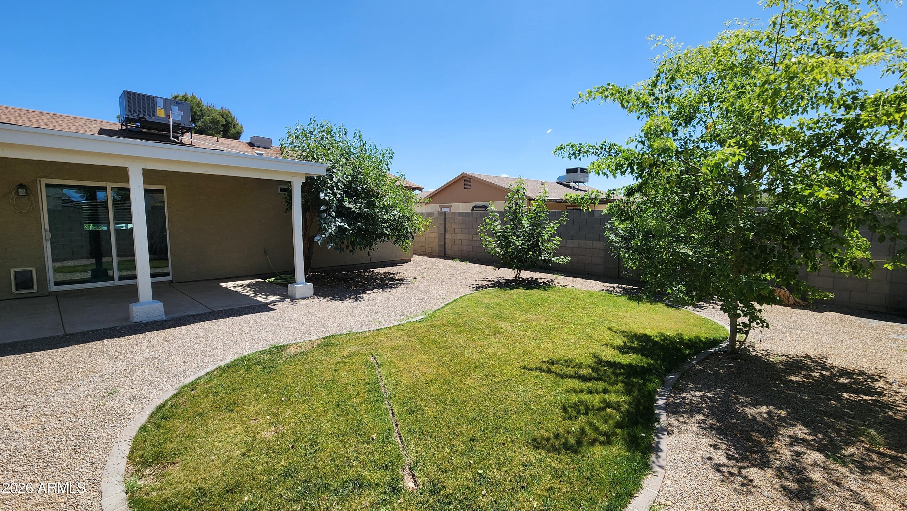 PARADISE VALLEY OASIS NO. 10 - Residential